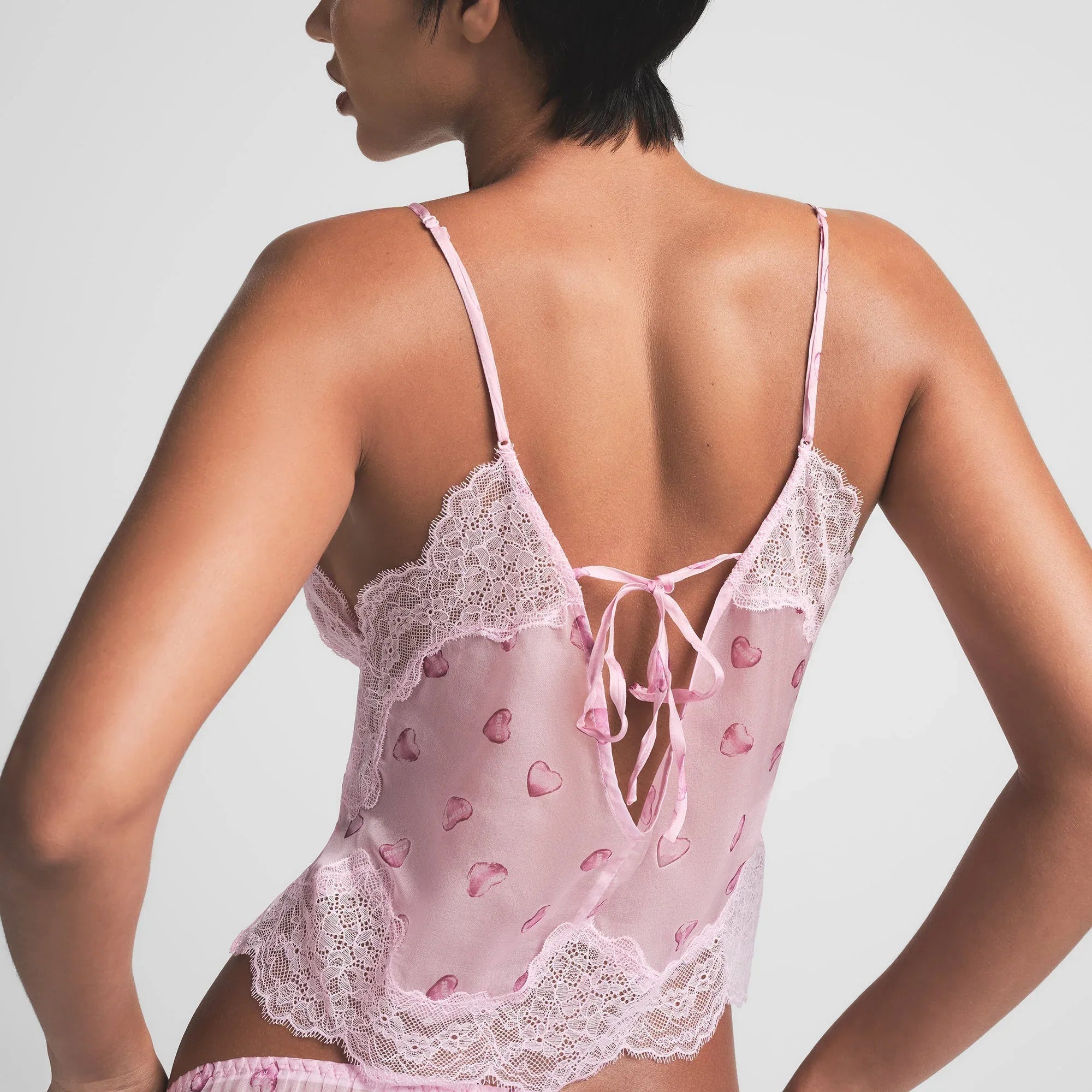 SKIMS ROMANCE LACE CAMI AND SHORT SET | CHERRY BLOSSOM BALLOON PRINT - TAKIM - My Suti