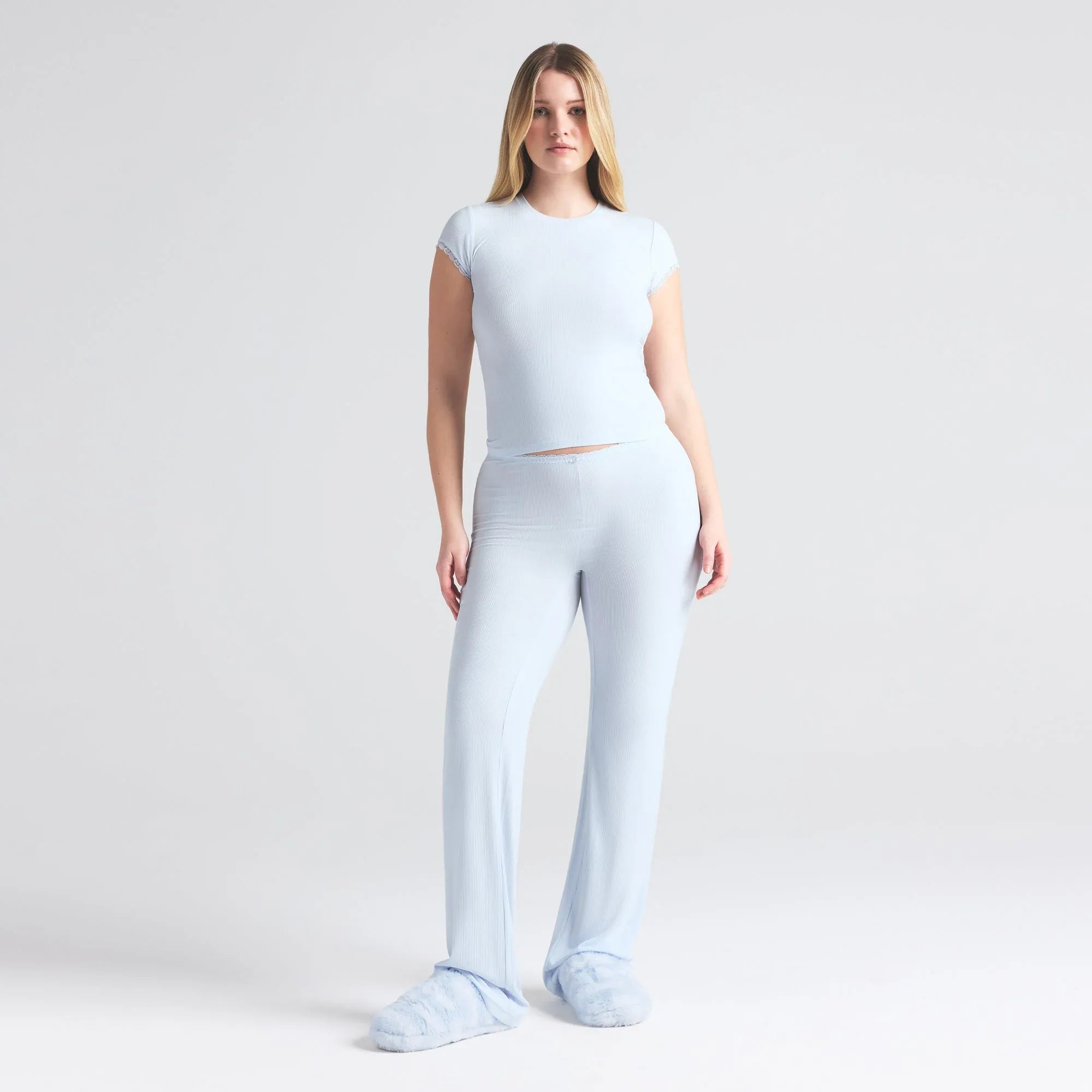 SKIMS SOFT LOUNGE LACE T-SHIRT | BLUE QUARTZ - TİŞÖRT - My Suti