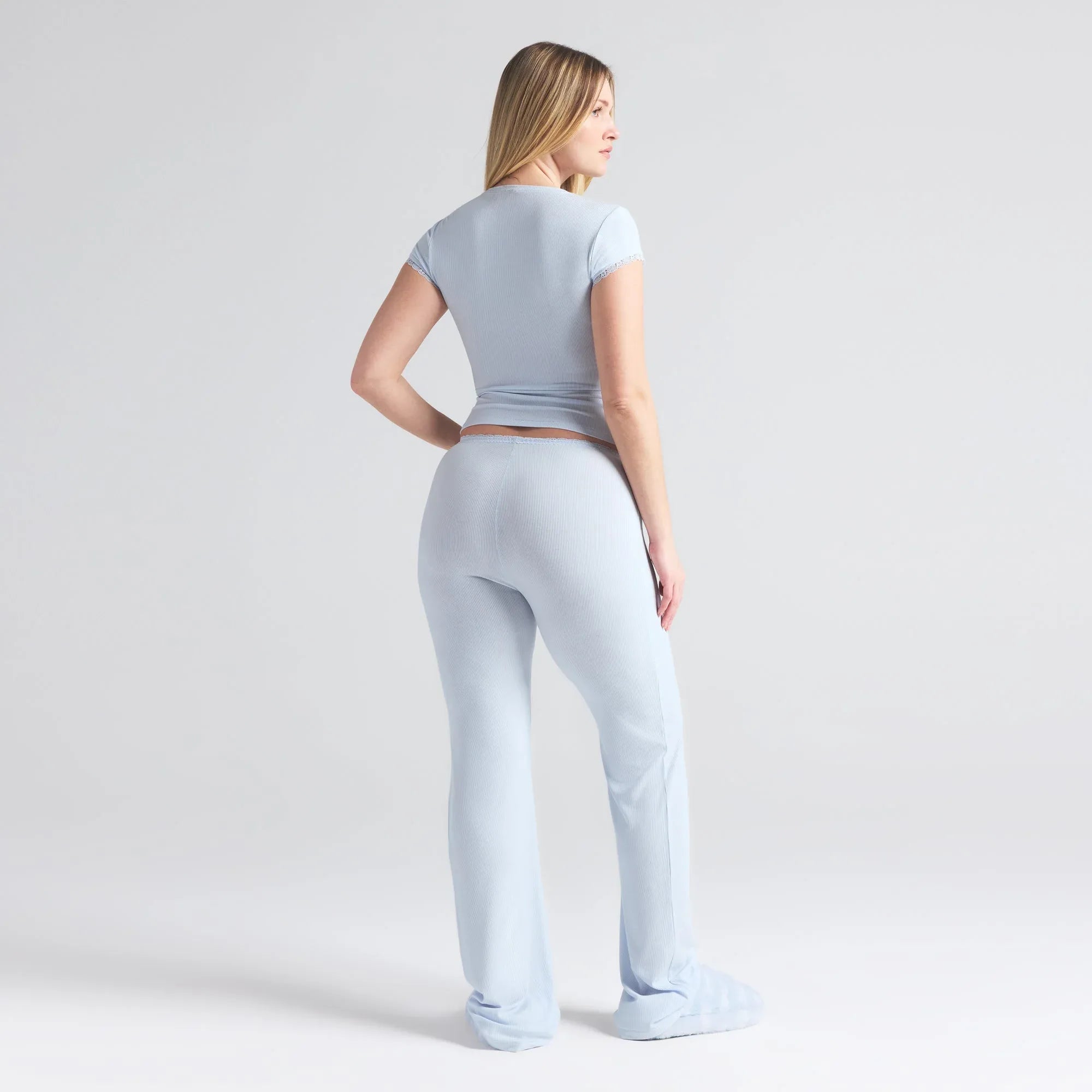 SKIMS SOFT LOUNGE LACE T-SHIRT | BLUE QUARTZ - TİŞÖRT - My Suti