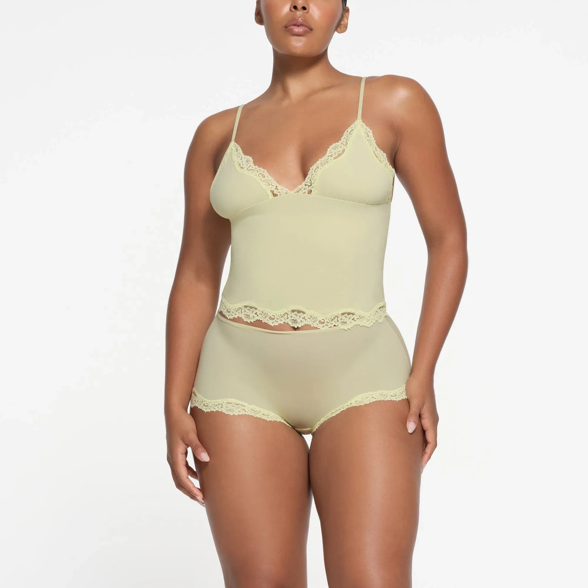 SKIMS FITS EVERYBODY LACE TRIANGLE CAMI | SAGE - TİŞÖRT - My Suti