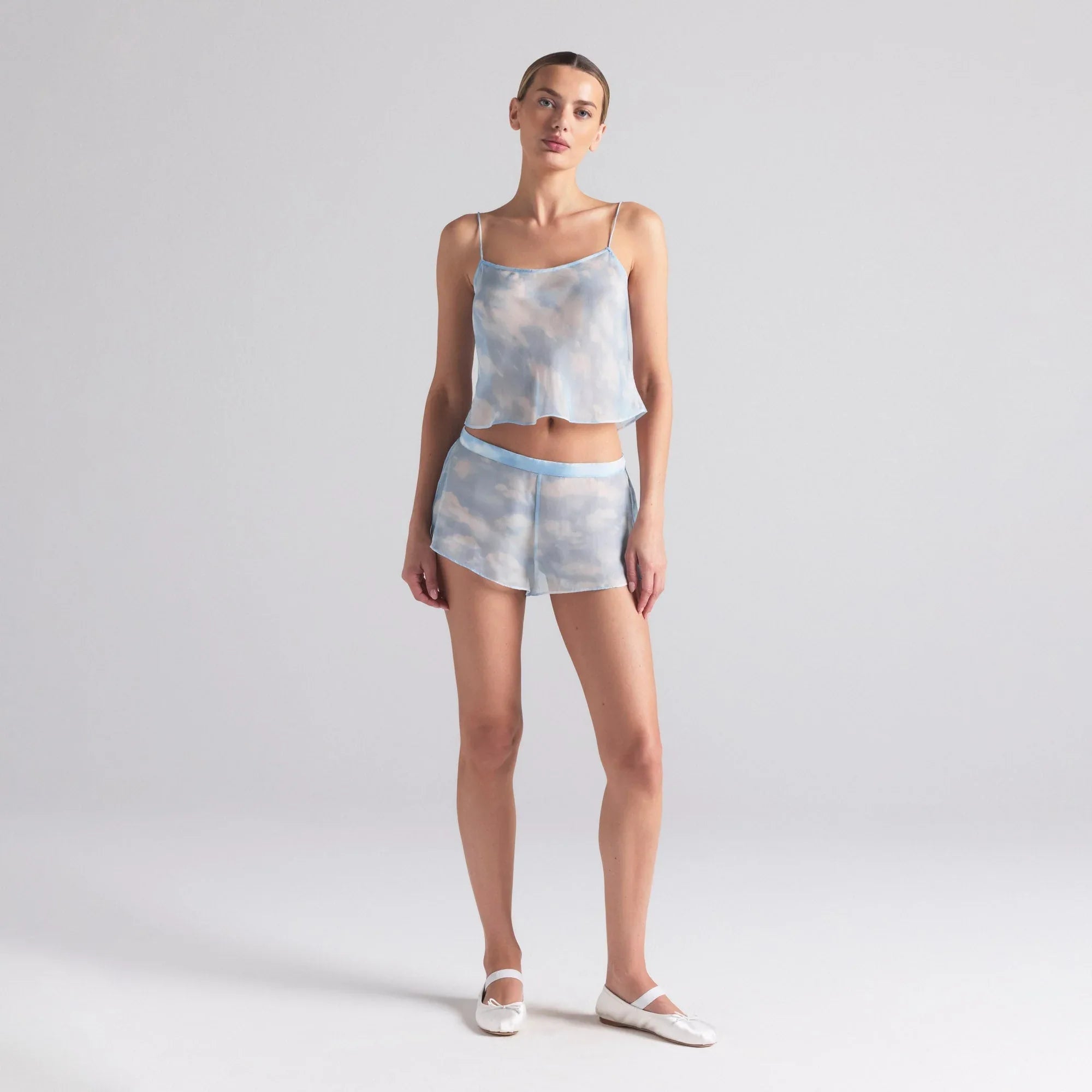 SKIMS ROMANCE CAMI AND SHORT SET | BLUE QUARTZ CLOUD PRINT - TAKIM - My Suti