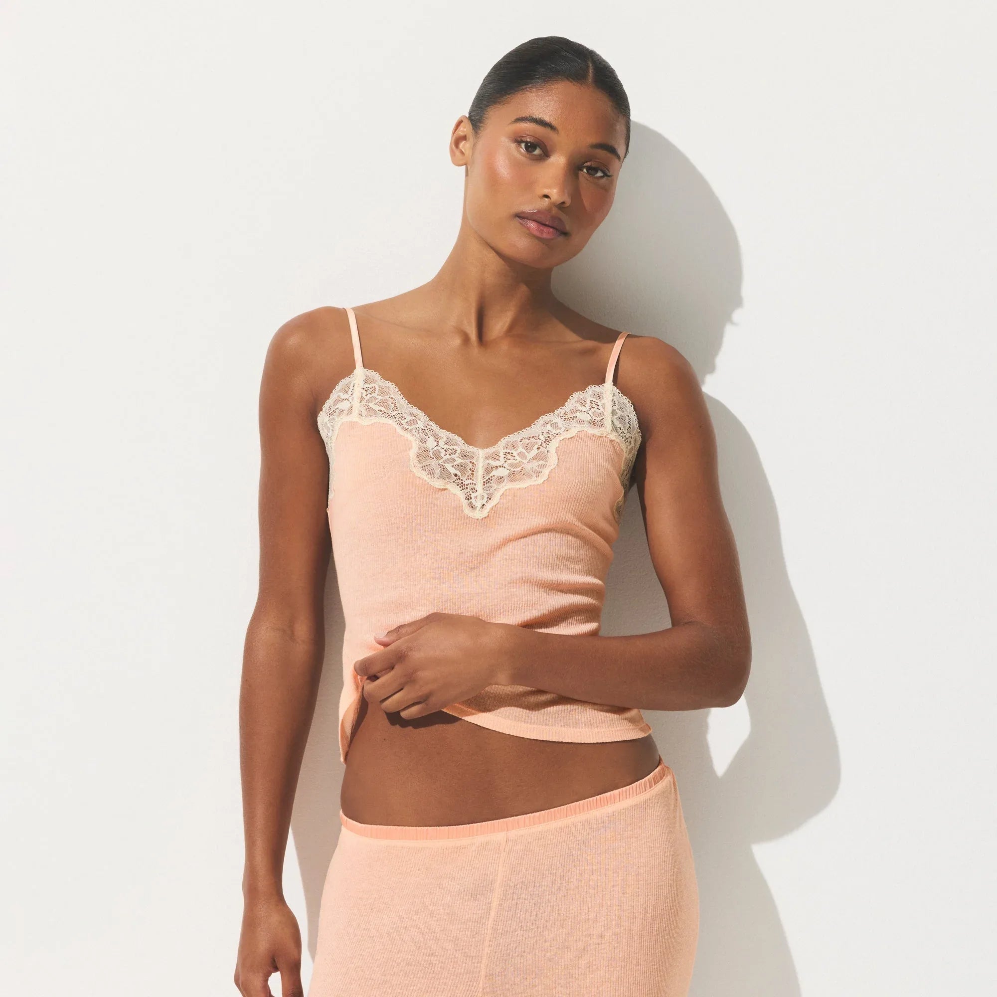 SKIMS SHEER COTTON LACE CAMI | VILLA - TİŞÖRT - My Suti