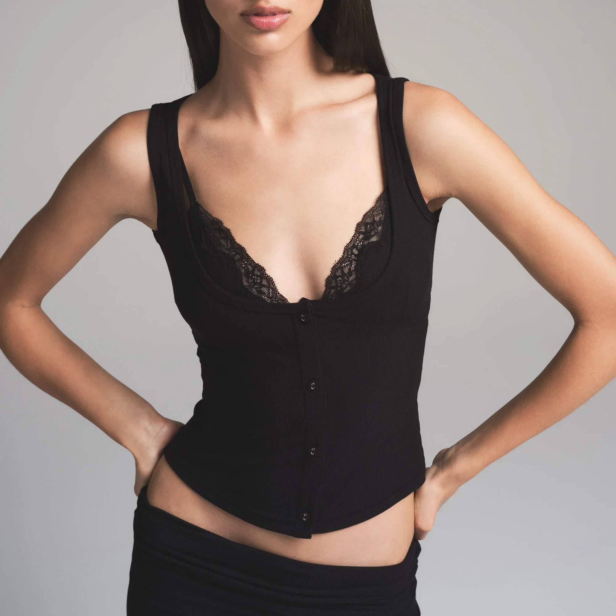 SKIMS SOFT LOUNGE LACE TANK WITH BRALETTE | ONYX - TİŞÖRT - My Suti