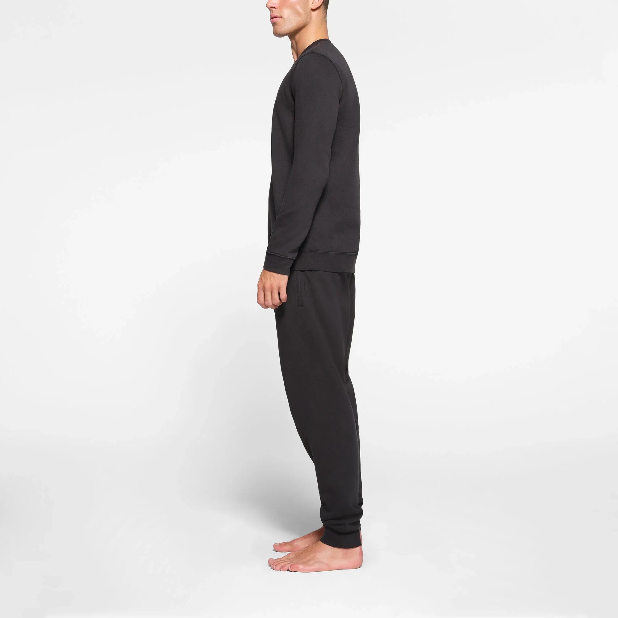 SKIMS FLEECE LOUNGE MENS CREWNECK | WASHED ONYX - KAZAK - My Suti