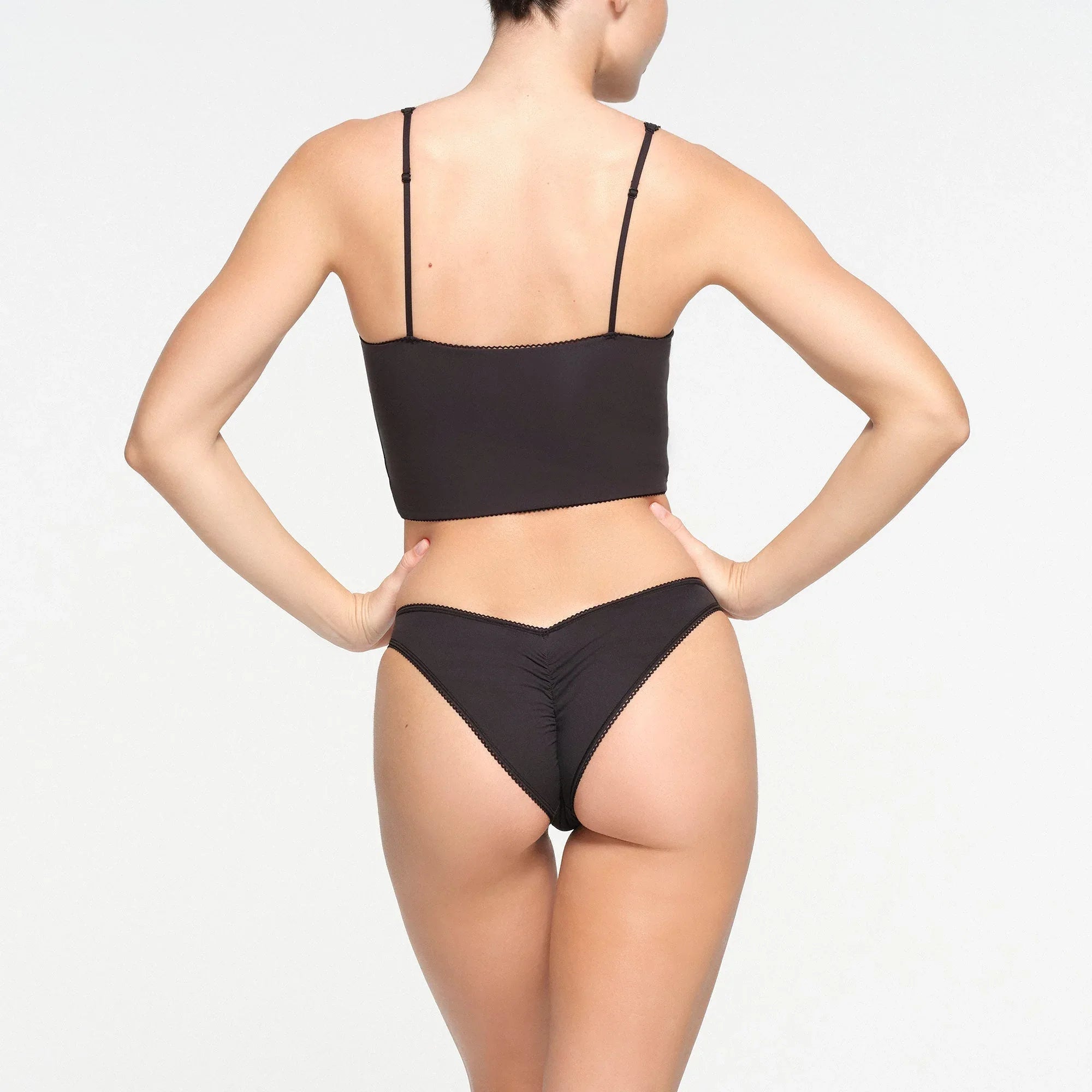 SKIMS FITS EVERYBODY PICOT CROPPED CAMI | ONYX - KAMİZ - My Suti