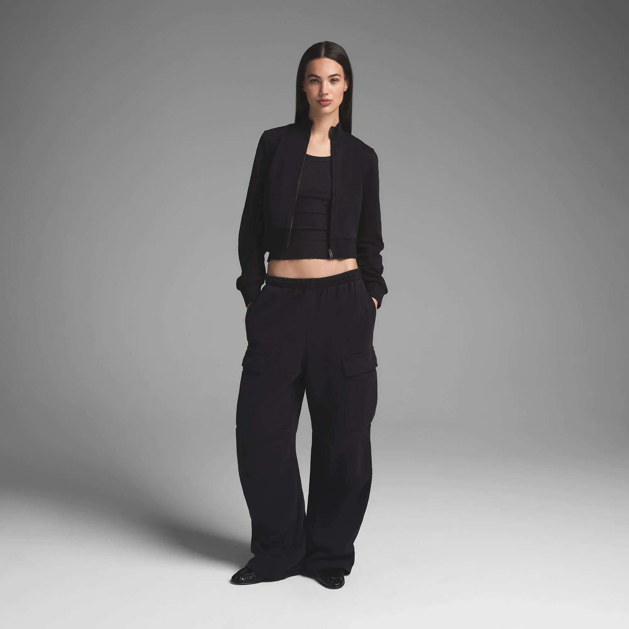 SKIMS BOYFRIEND FLEECE CARGO PANT | WASHED ONYX - PANTOLON - My Suti