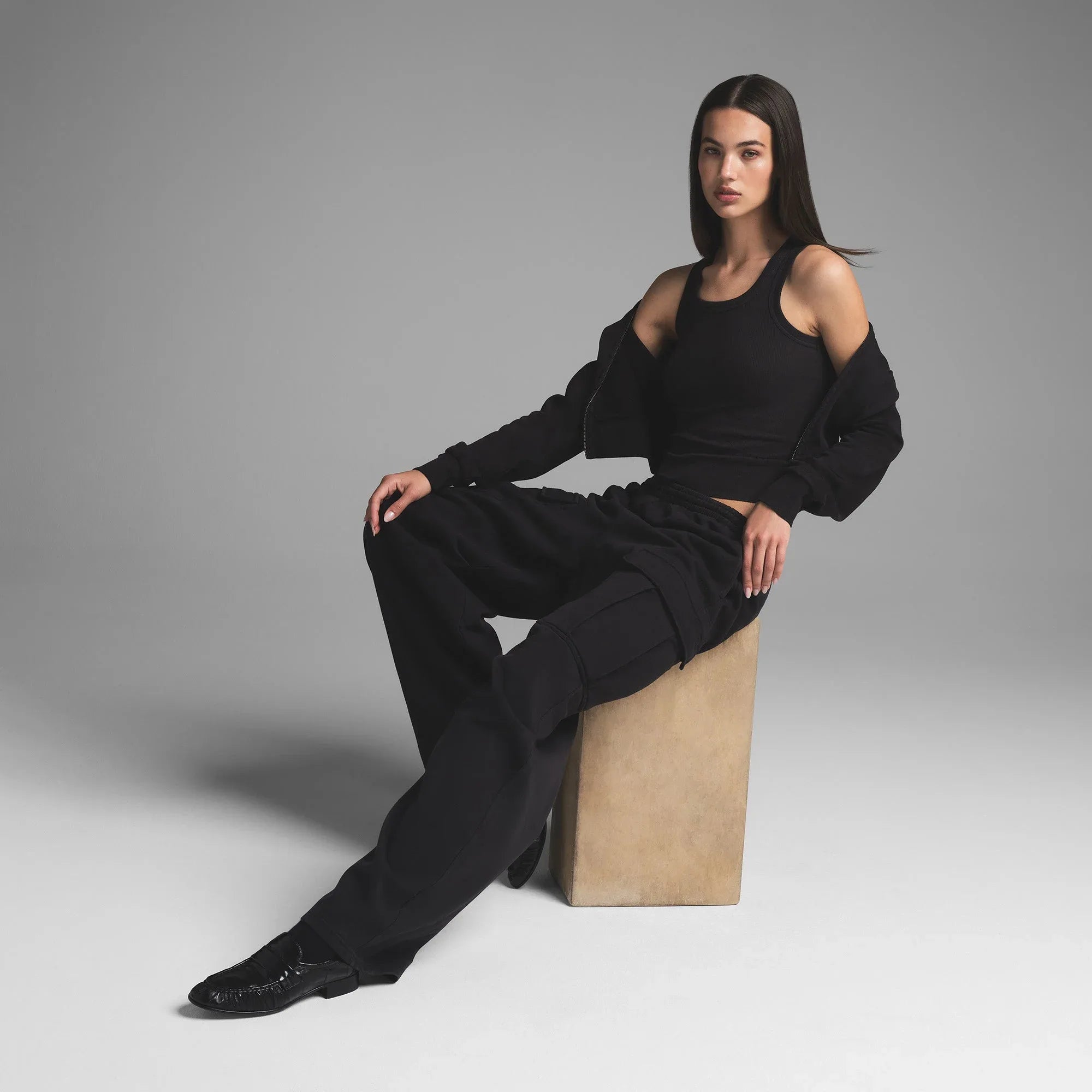 SKIMS BOYFRIEND FLEECE CARGO PANT | WASHED ONYX - PANTOLON - My Suti