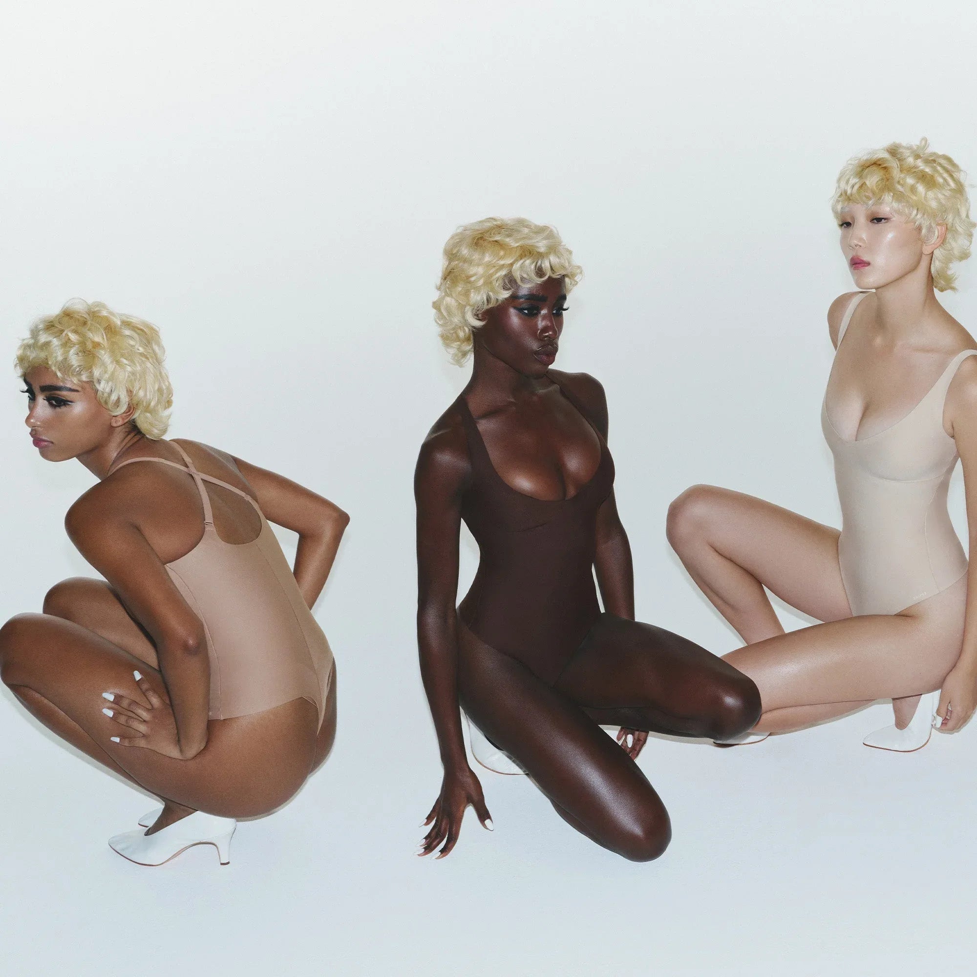 SKIMS BODY CORE SCULPT PLUNGE THONG BODYSUIT | SAND - BODYSUIT - My Suti