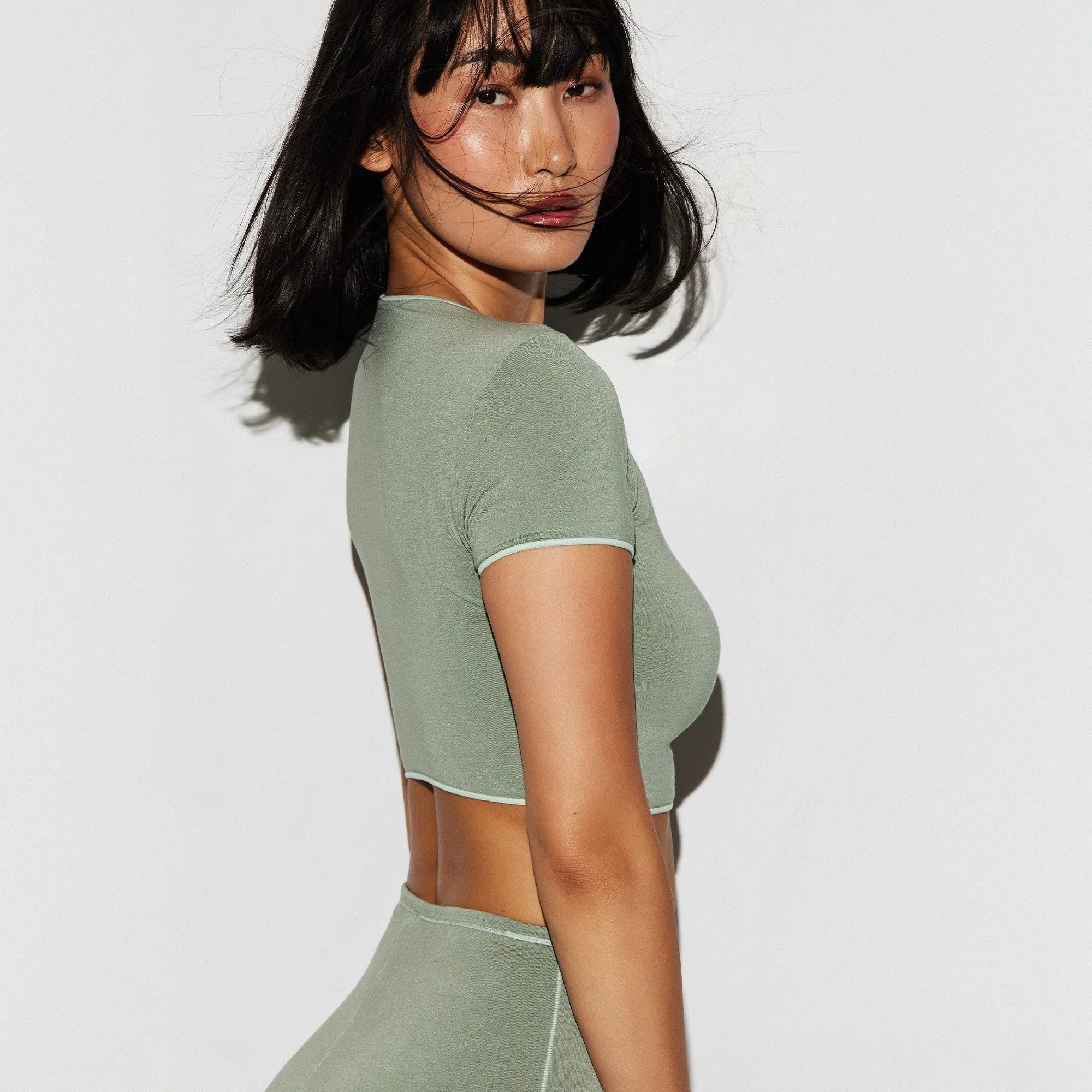 SKIMS SEAMLESS MODAL CROPPED T-SHIRT | MINERAL - TİŞÖRT - My Suti