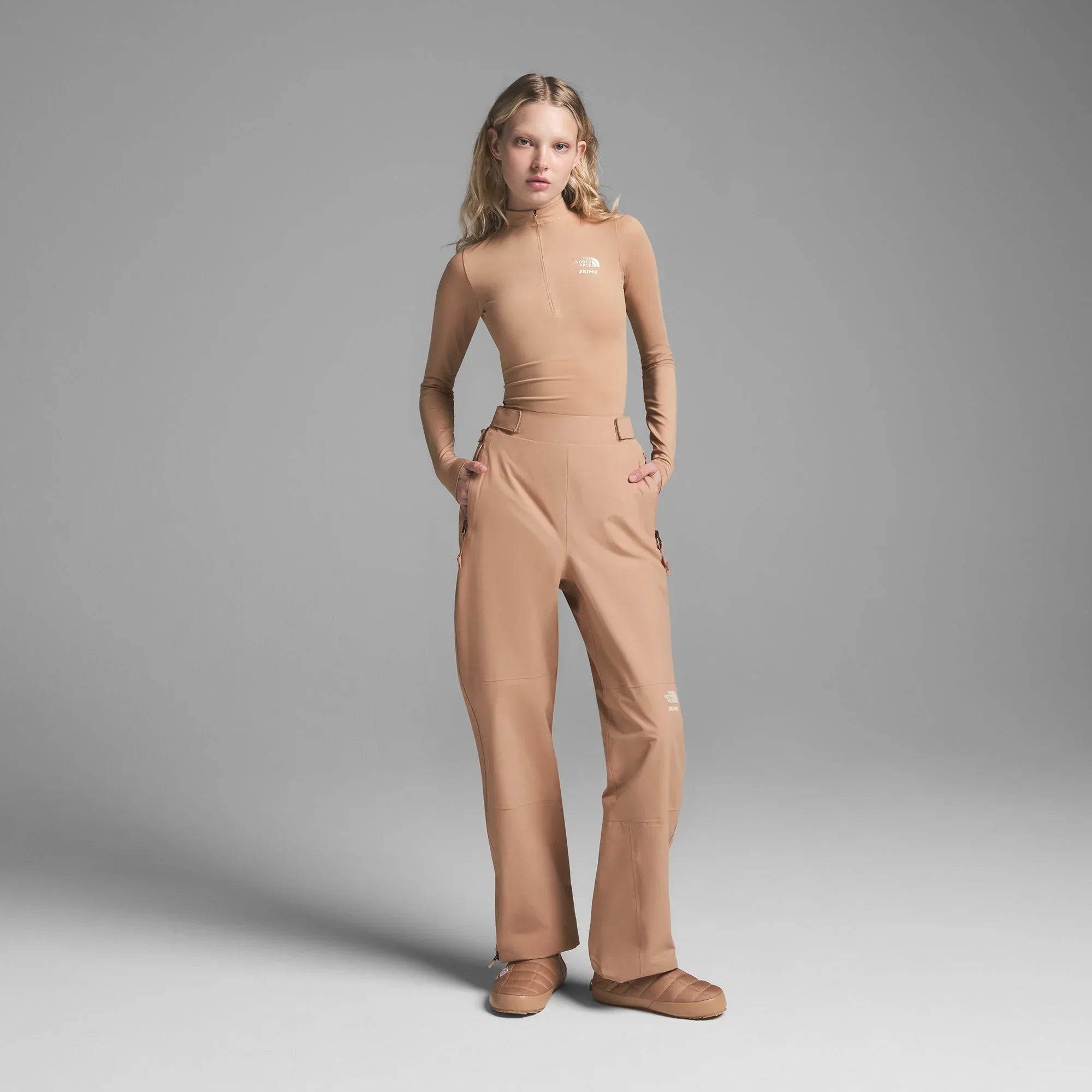 SKIMS THE NORTH FACE X SKIMS WOVEN SEAM TAPED PANT | OCHRE - PAMUK PANÇOSU - My Suti