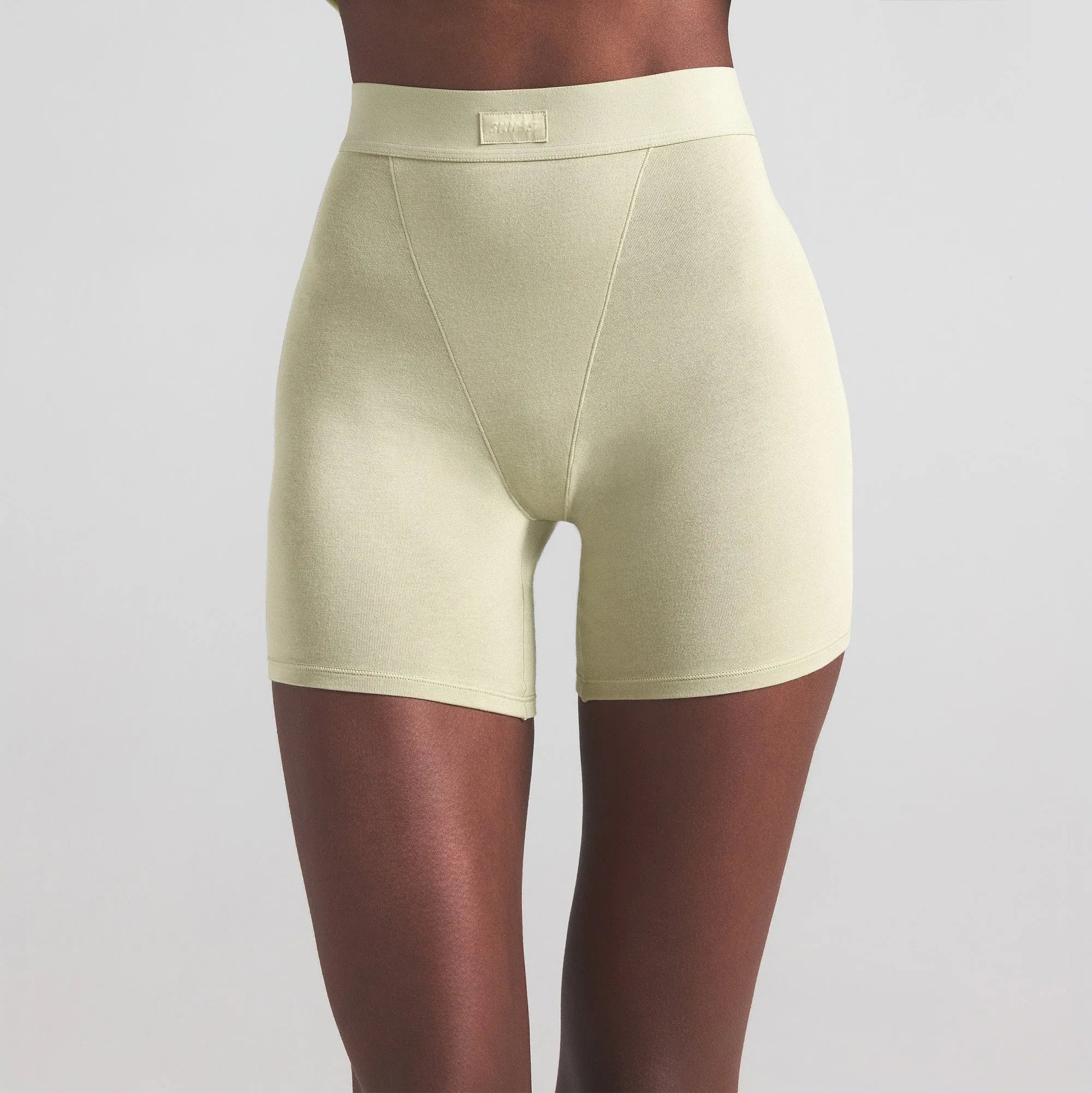 SKIMS BOYFRIEND BOXER | TALC - KUTU ŞORT - My Suti