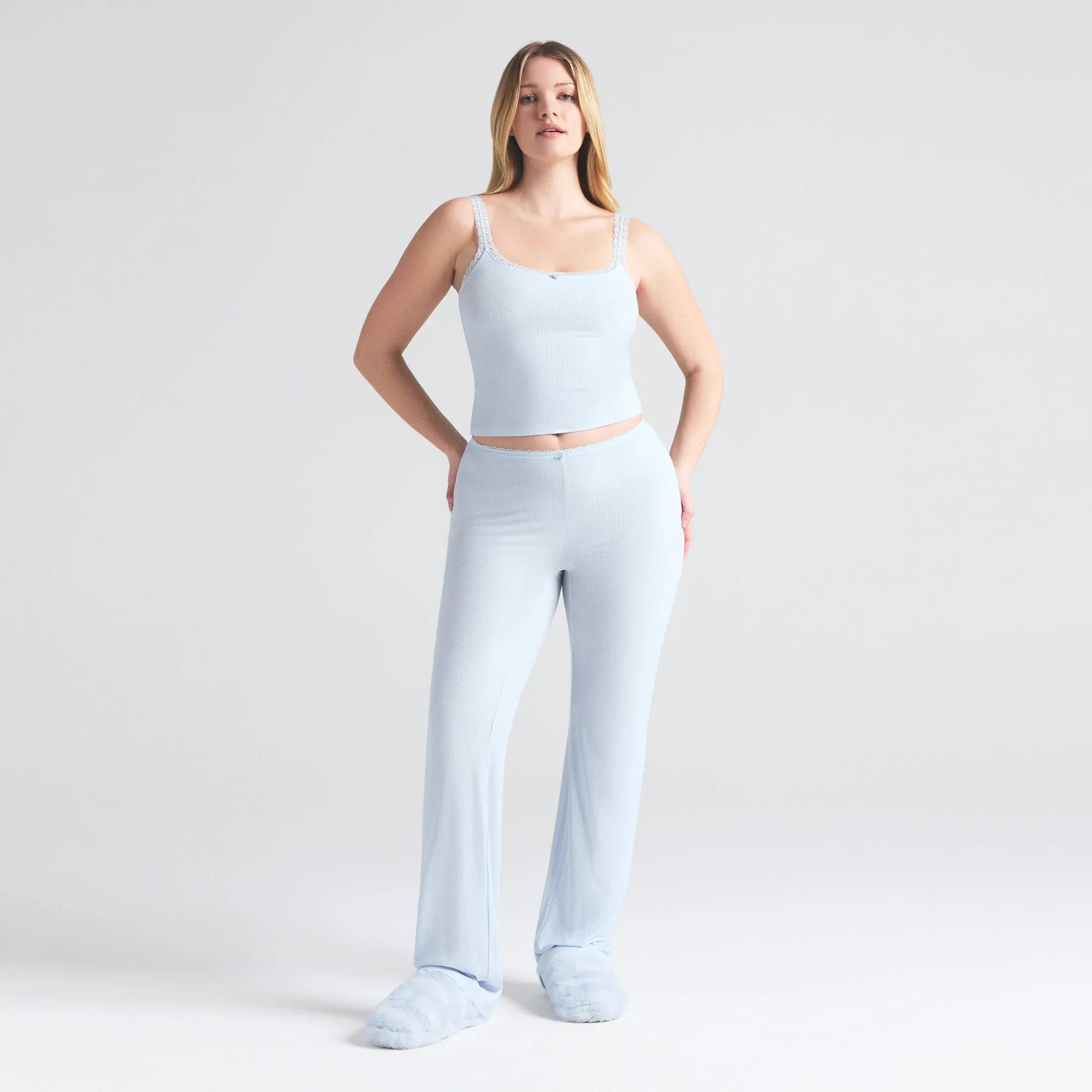 SKIMS SOFT LOUNGE LACE CAMI | BLUE QUARTZ - KAMİZOL - My Suti