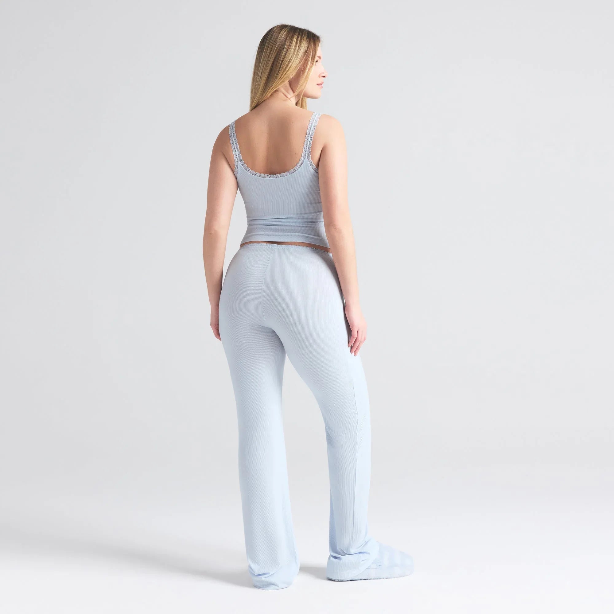 SKIMS SOFT LOUNGE LACE CAMI | BLUE QUARTZ - KAMİZOL - My Suti