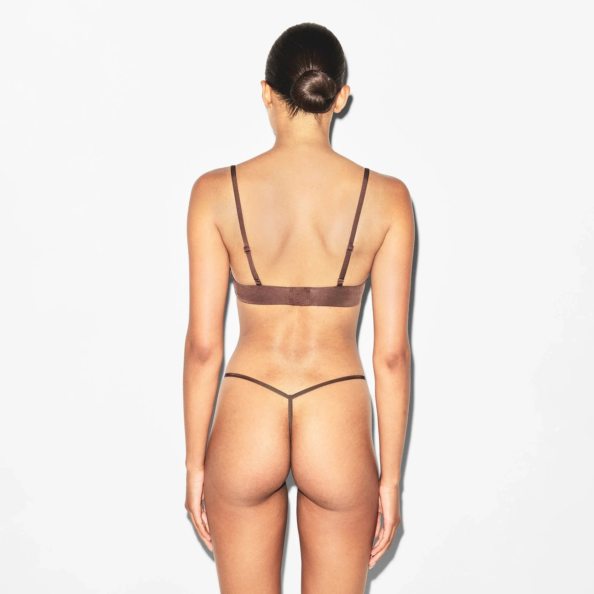 SKIMS WIRELESS FORM SQUARE NECK BRA | COCOA - SÜTYEN - My Suti