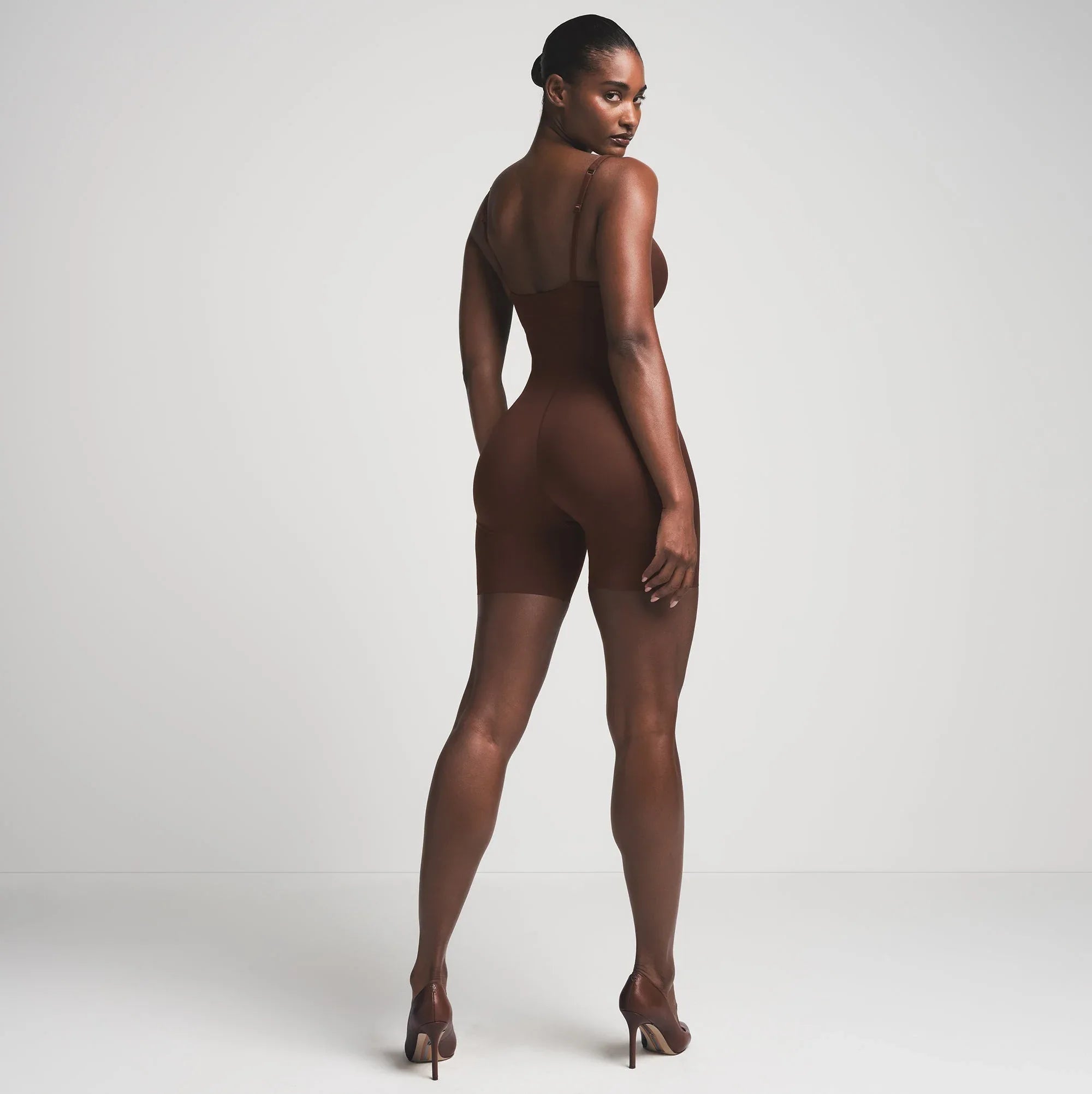 SKIMS ULTIMATE BODY PUSH-UP BUTT ENHANCING PADDED MID THIGH BODYSUIT | COCOA - BODYSUIT - My Suti