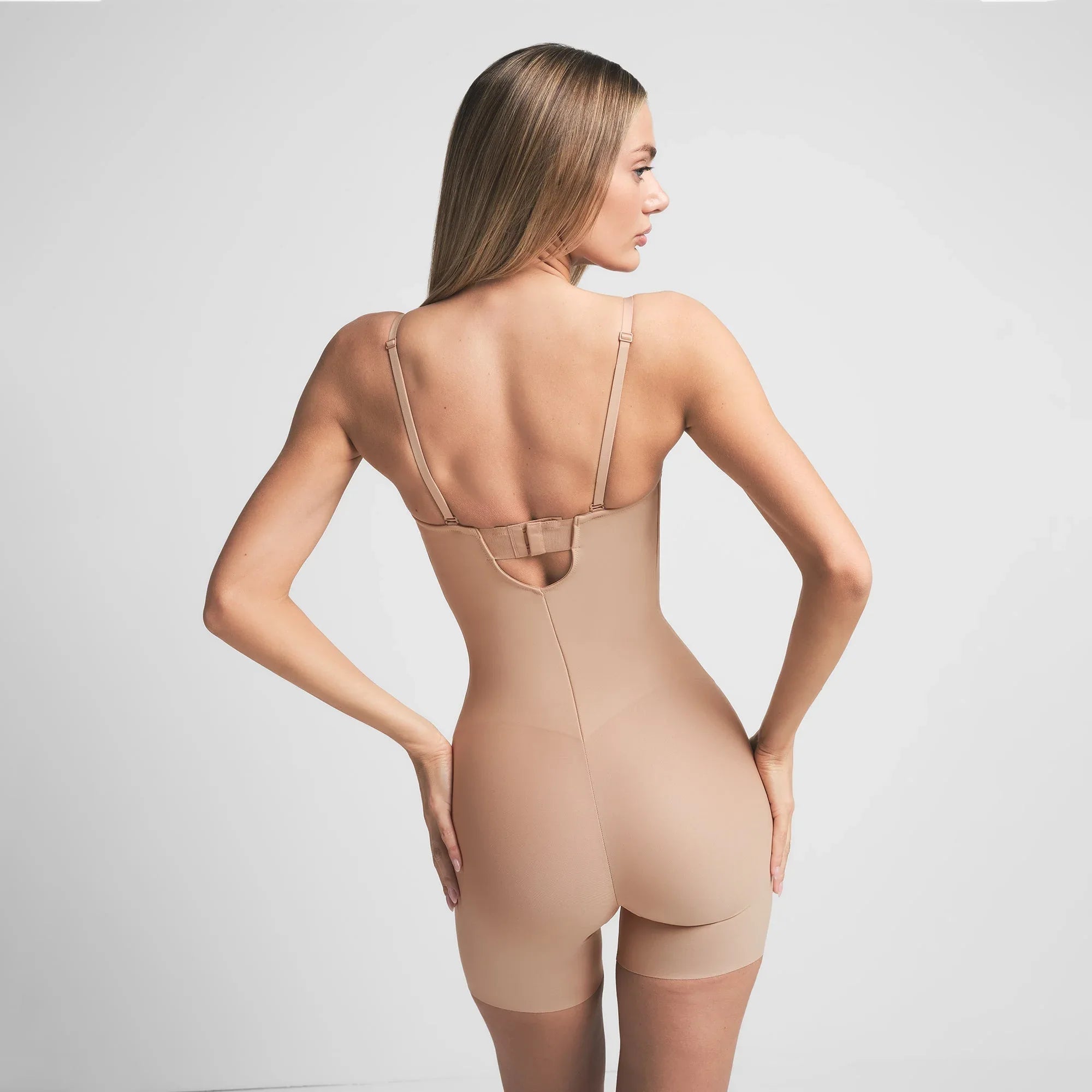 SKIMS BODY CORE SCULPT UNDERWIRE MID THIGH BODYSUIT | CLAY - BODYSUIT - My Suti
