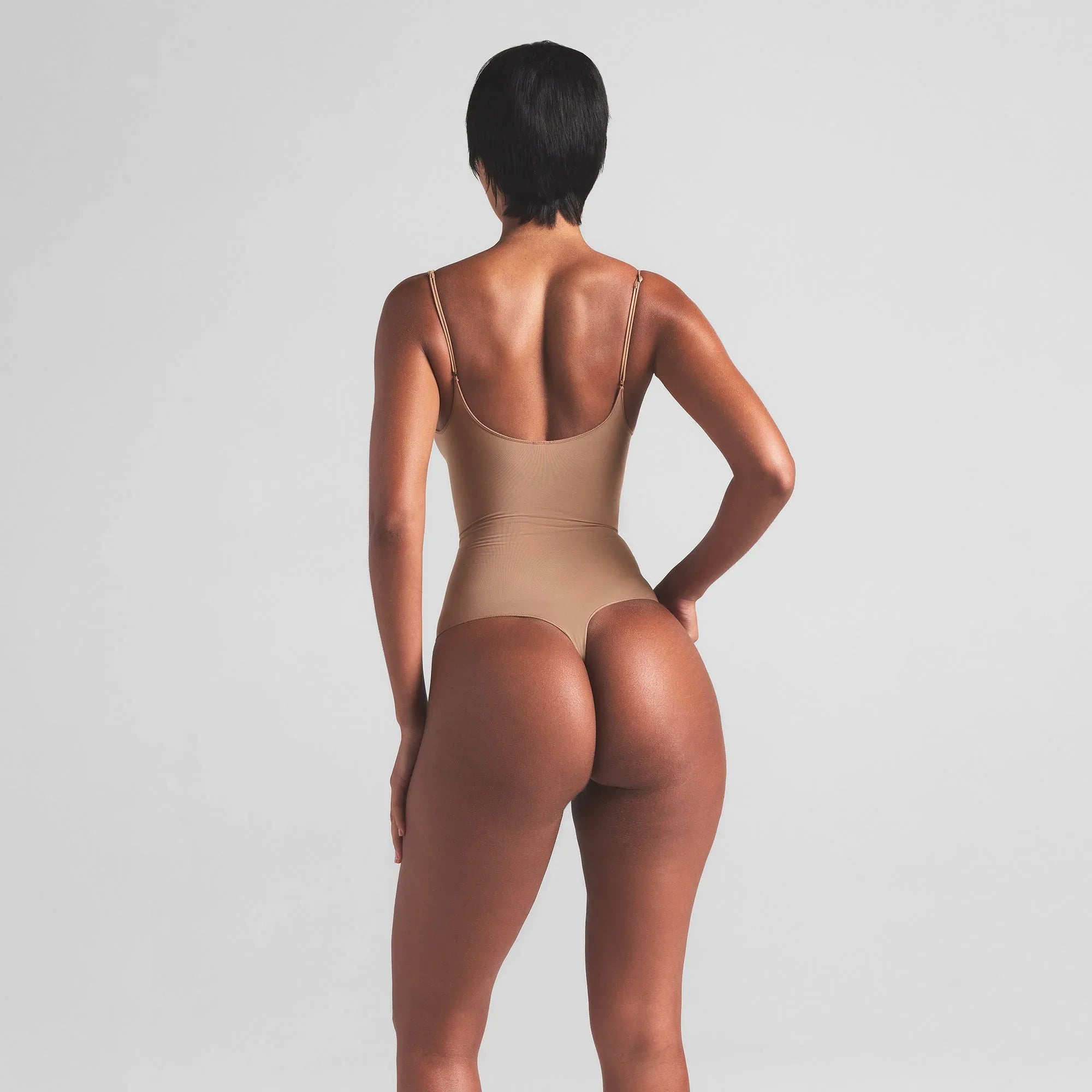 SKIMS SHEER SEAMLESS THONG BODYSUIT | SIENNA - BODYSUIT - My Suti