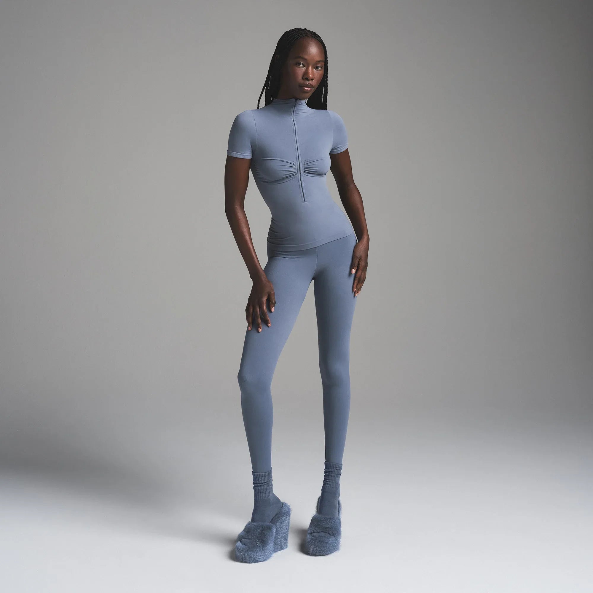 SKIMS SEAMLESS SCULPT LEGGING | STEEL BLUE - TAYT - My Suti