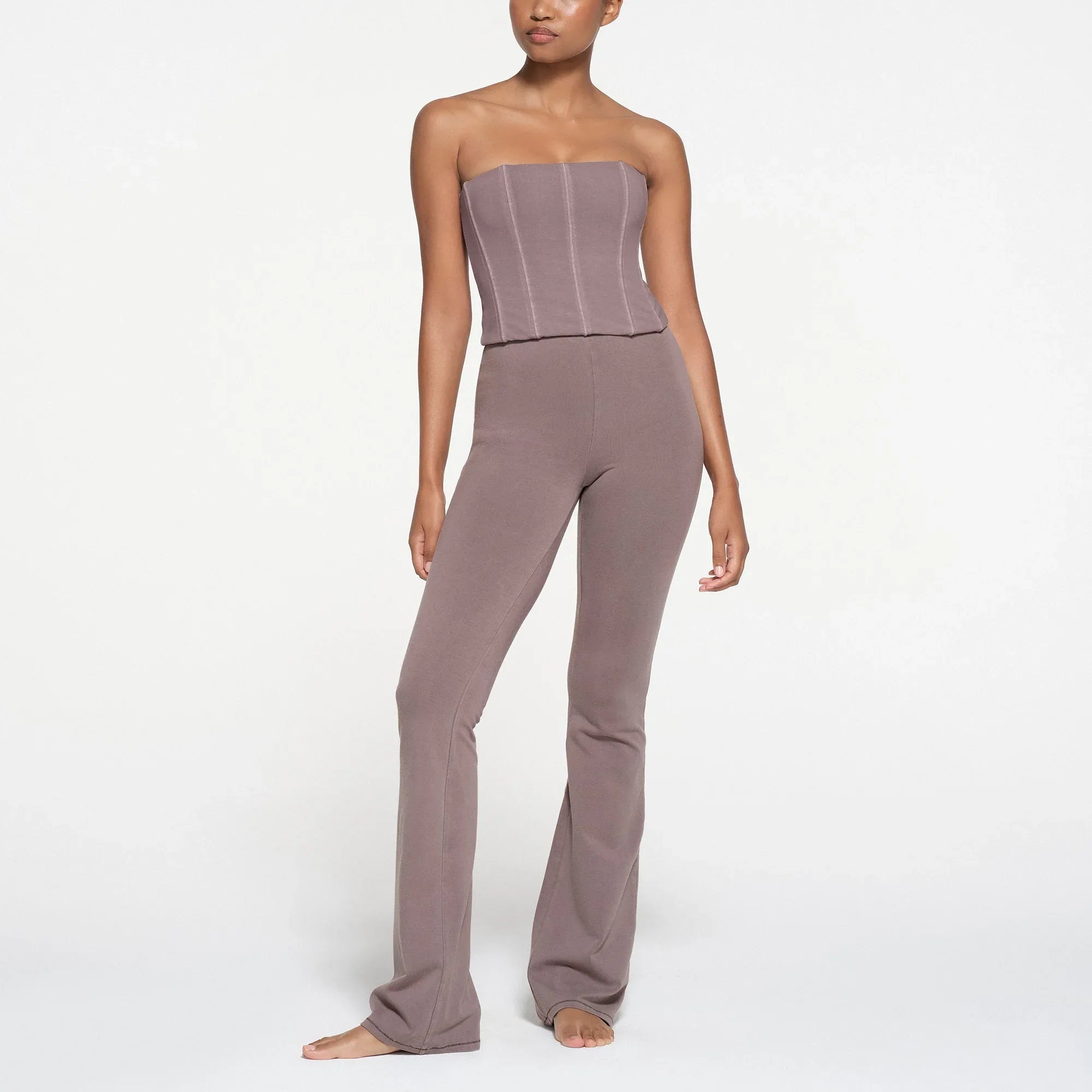 SKIMS OUTDOOR HIGH-WAISTED FLARE LEGGING | ZINC - TAYT - My Suti