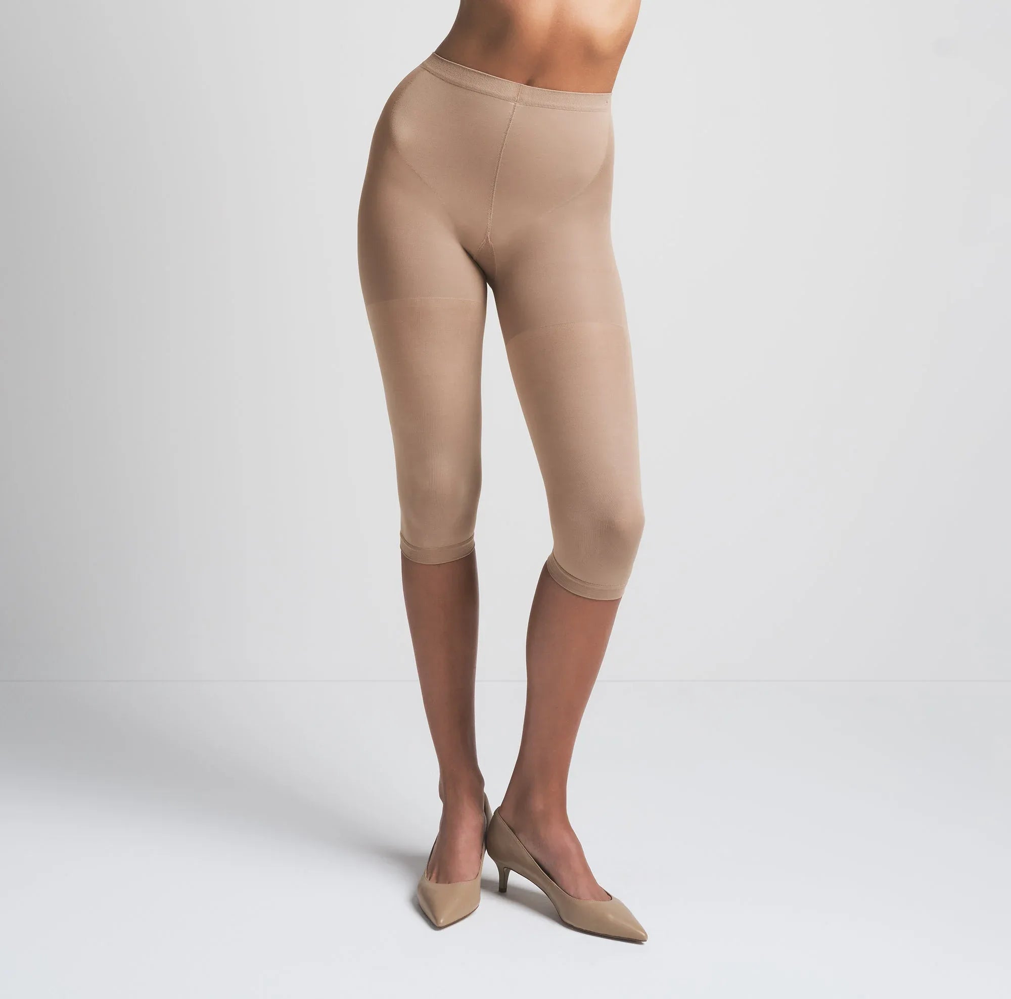 SKIMS HOSIERY SHAPING CAPRI TIGHTS | CLAY - TAYT - My Suti