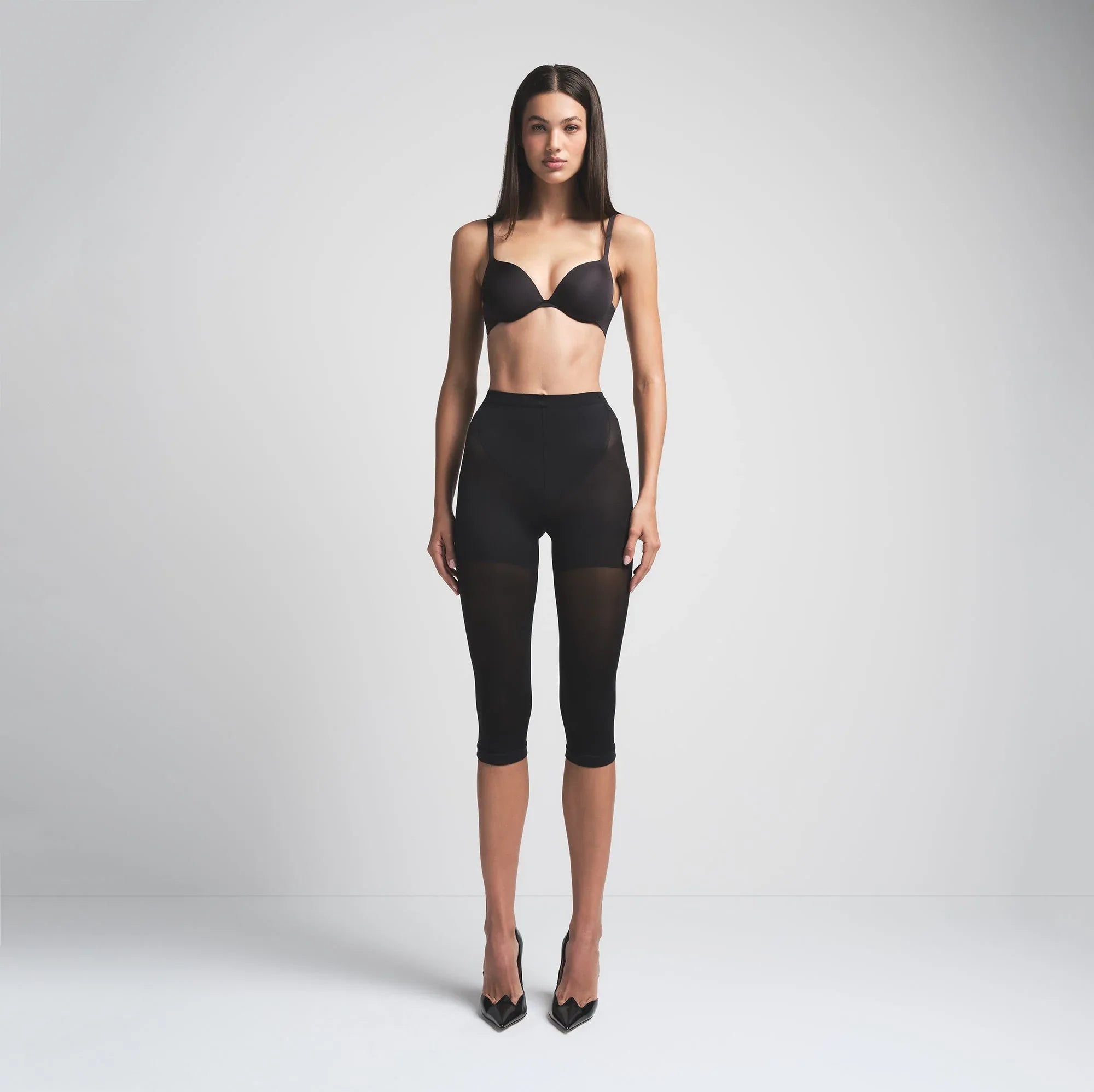 SKIMS HOSIERY SHAPING CAPRI TIGHTS | ONYX - TAYT - My Suti