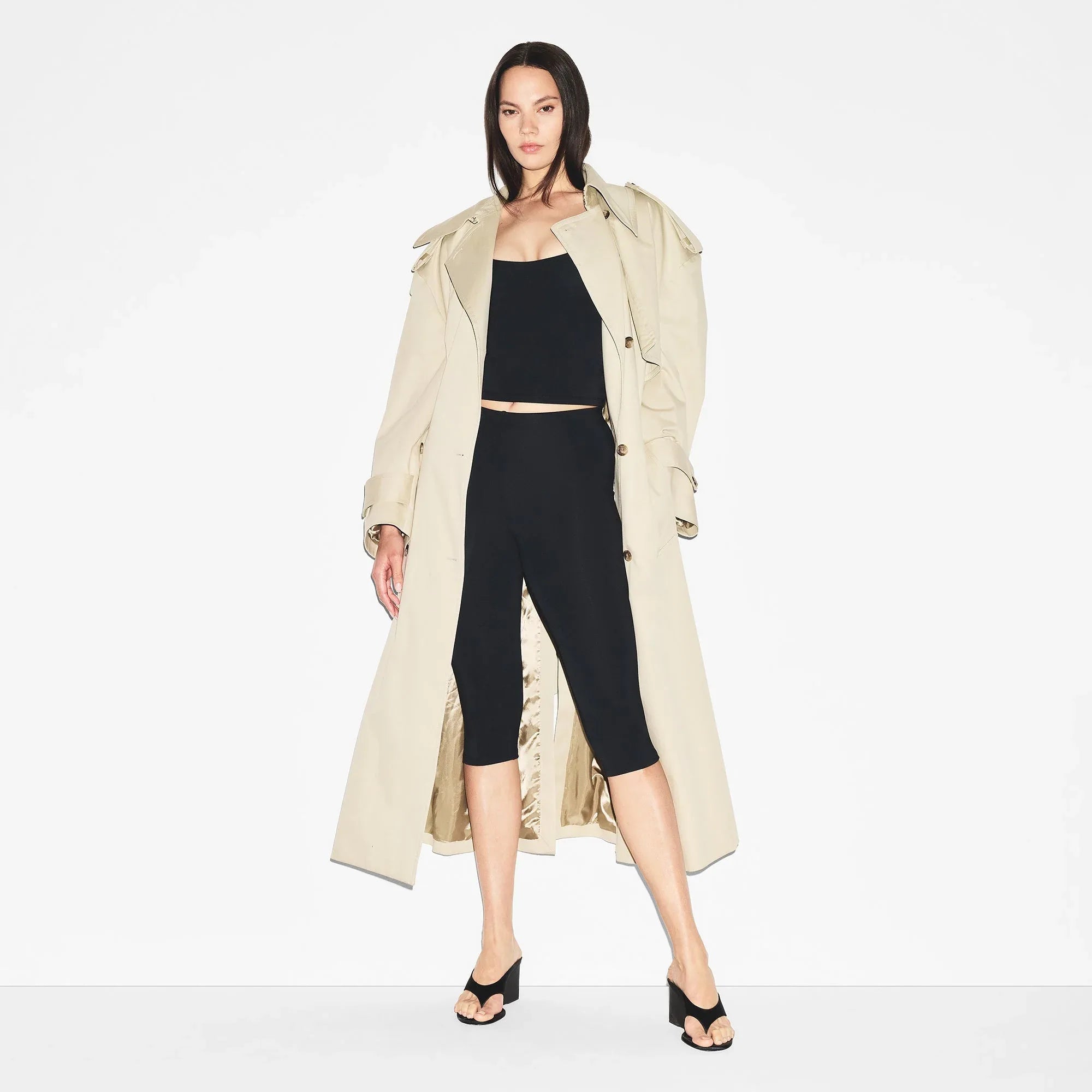 SKIMS SMOOTH LAYERS CAPRI | OBSIDIAN - TAYT - My Suti