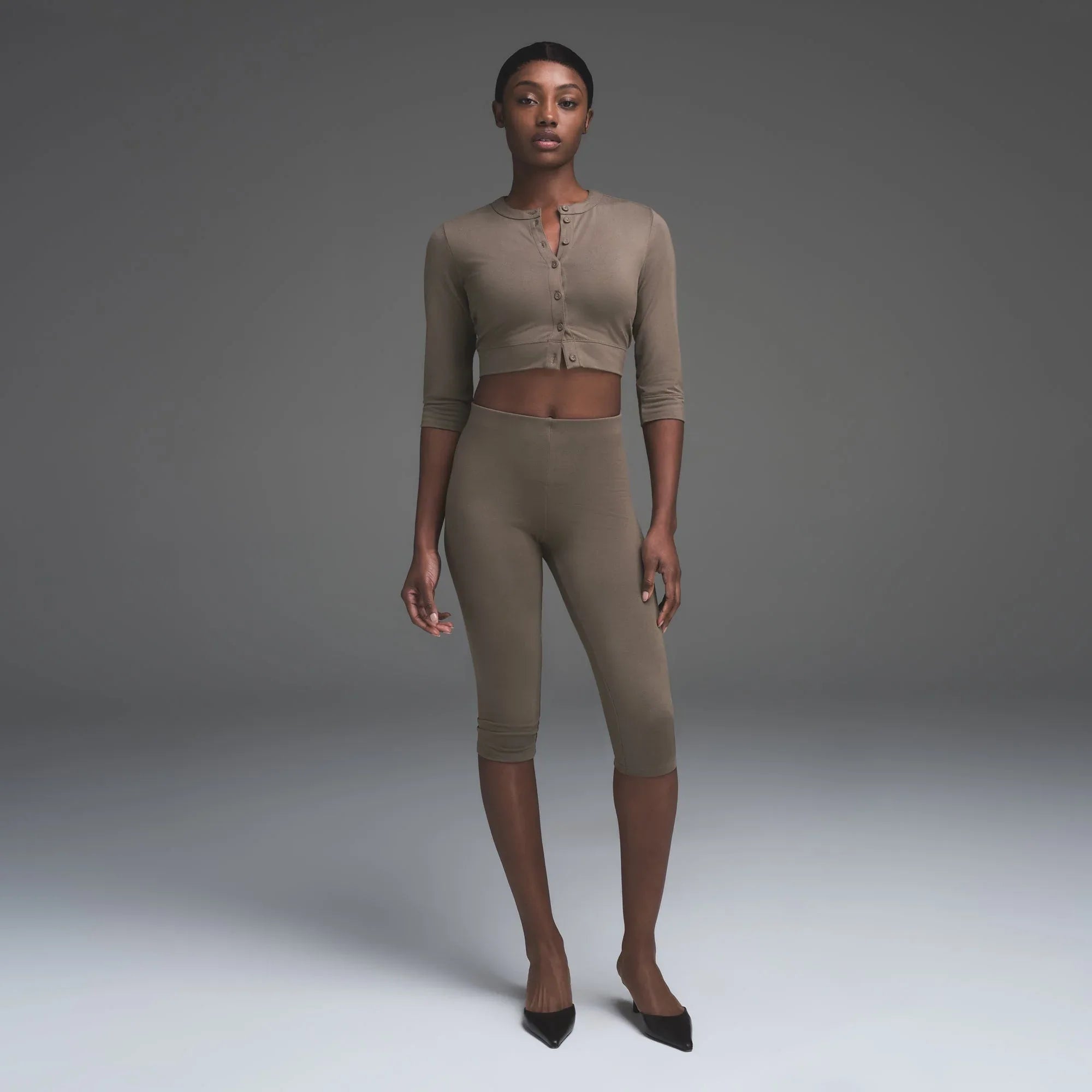 SKIMS SMOOTH LAYERS CAPRI | TRUFFLE - TAYT - My Suti