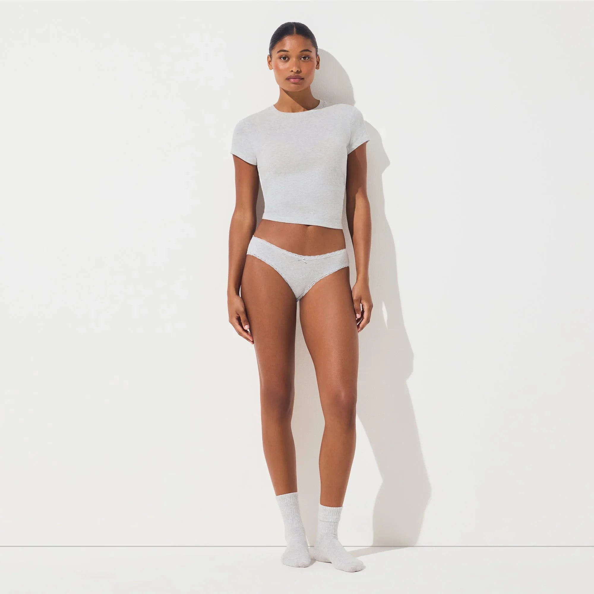 SKIMS LIGHTWEIGHT COTTON LACE BRIEF | LIGHT HEATHER GREY - KÜLOT - My Suti