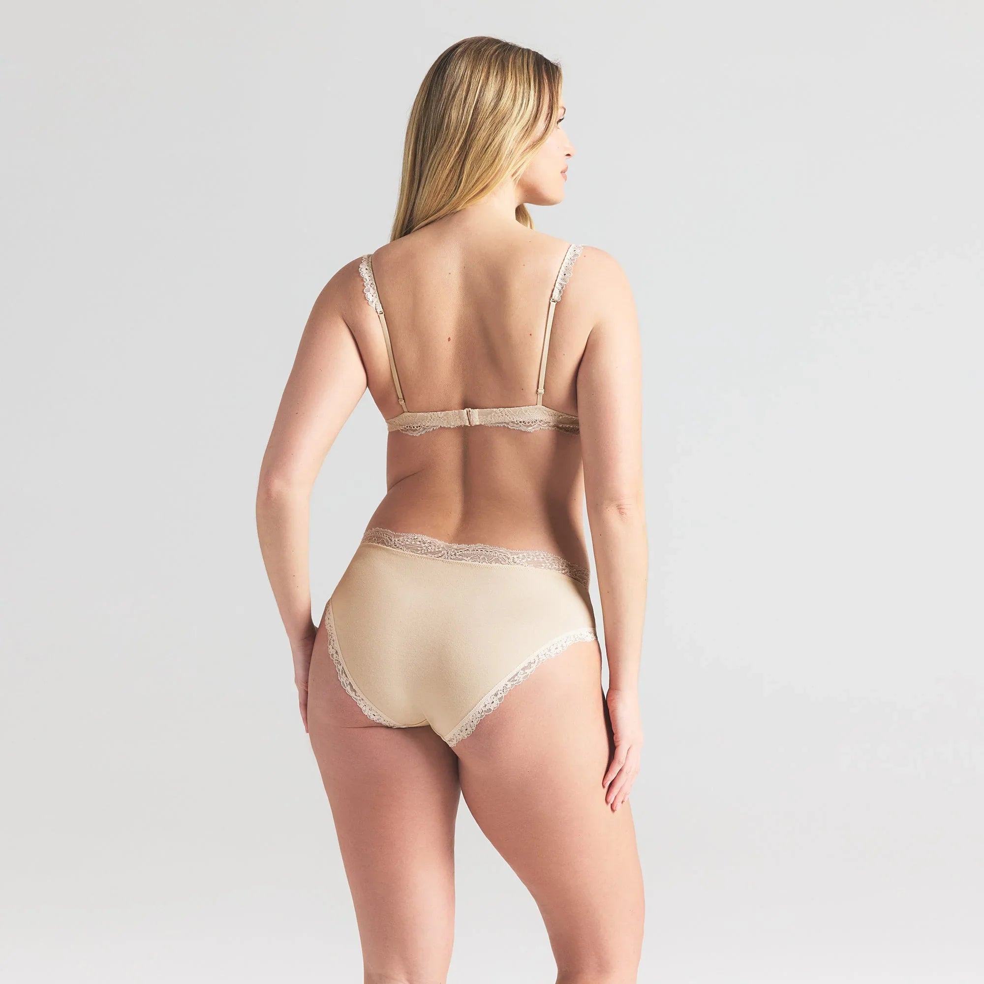 SKIMS COTTON JERSEY LACE BRIEF | BUTTER - KÜLOT - My Suti