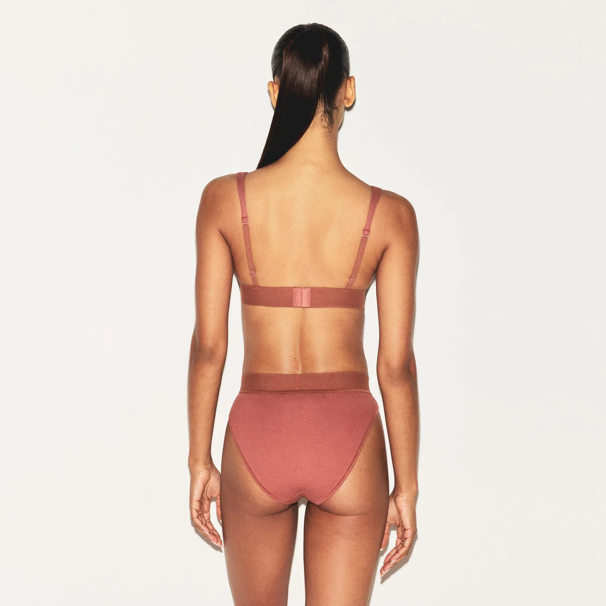 SKIMS COTTON RIB PLUNGE BRALETTE | REDWOOD - SÜTYEN - My Suti
