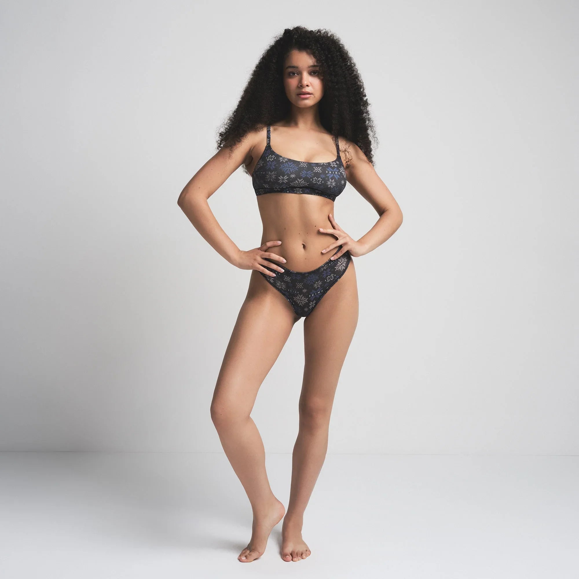 SKIMS FITS EVERYBODY SCOOP BRALETTE 2-PACK | ONYX SNOWFLAKE FAIR ISLE AND NAVY - SÜTYEN - My Suti