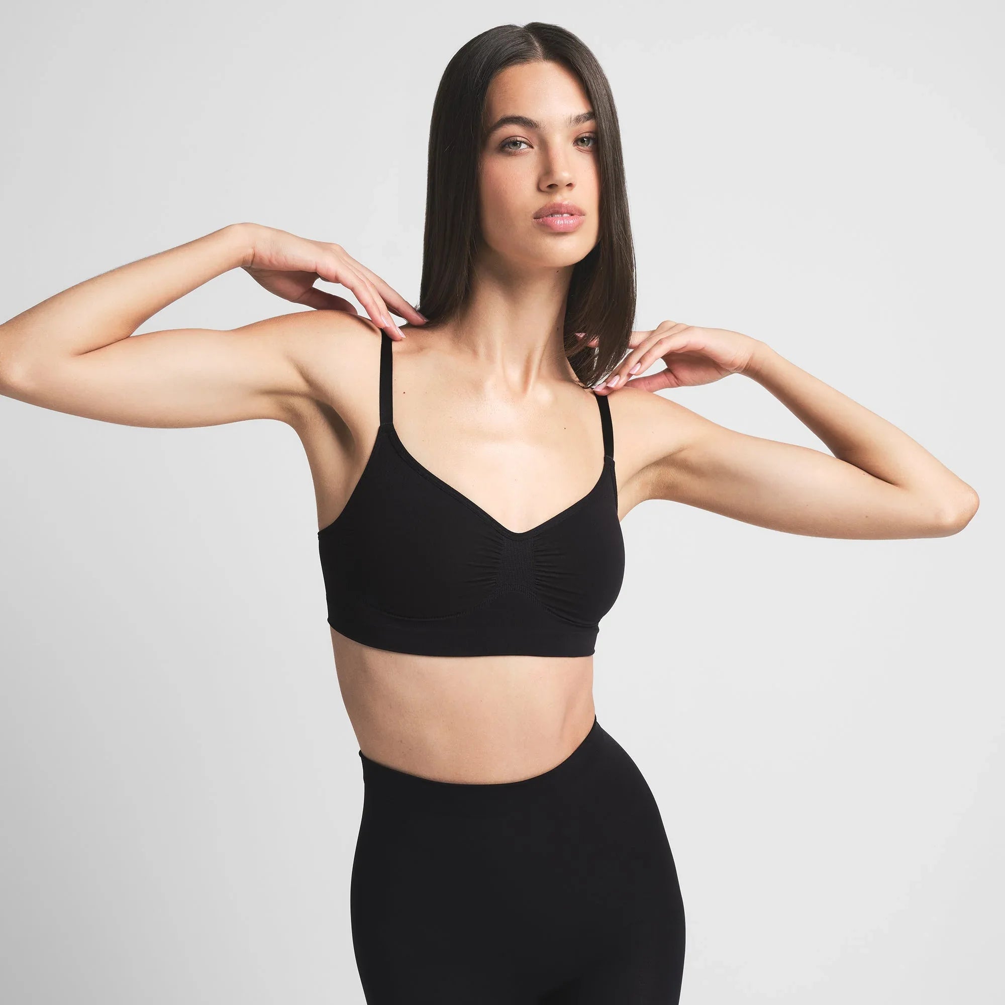 SKIMS SEAMLESS SCULPT BRALETTE | ONYX - SÜTYEN - My Suti