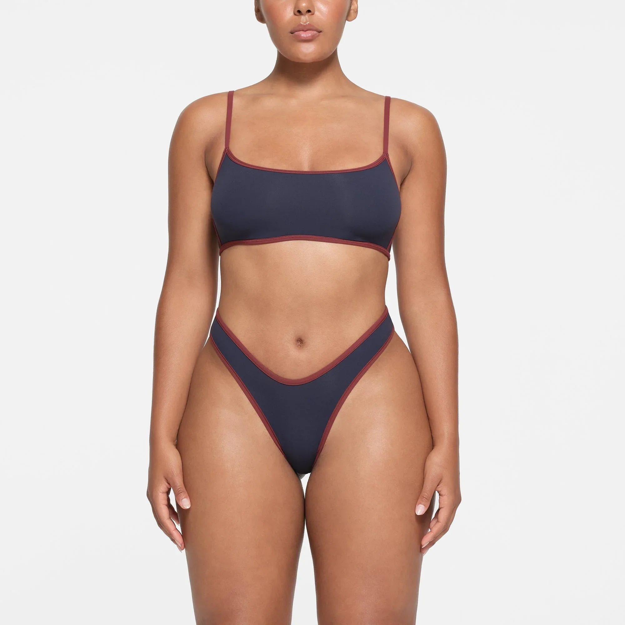 SKIMS FITS EVERYBODY CONTRAST TRIM SCOOP BRALETTE | NAVY - SÜTYEN - My Suti