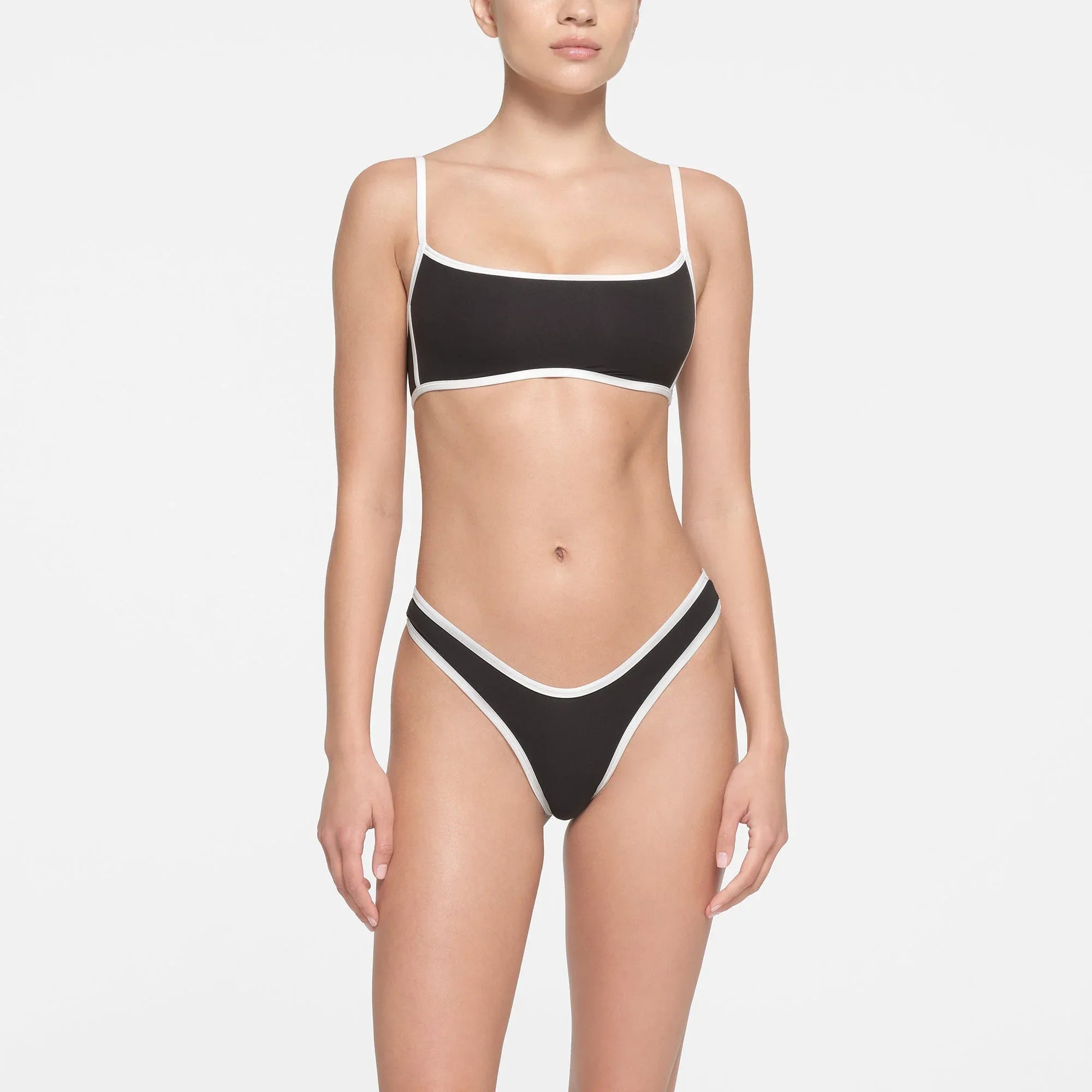 SKIMS FITS EVERYBODY CONTRAST TRIM SCOOP BRALETTE | ONYX - SÜTYEN - My Suti