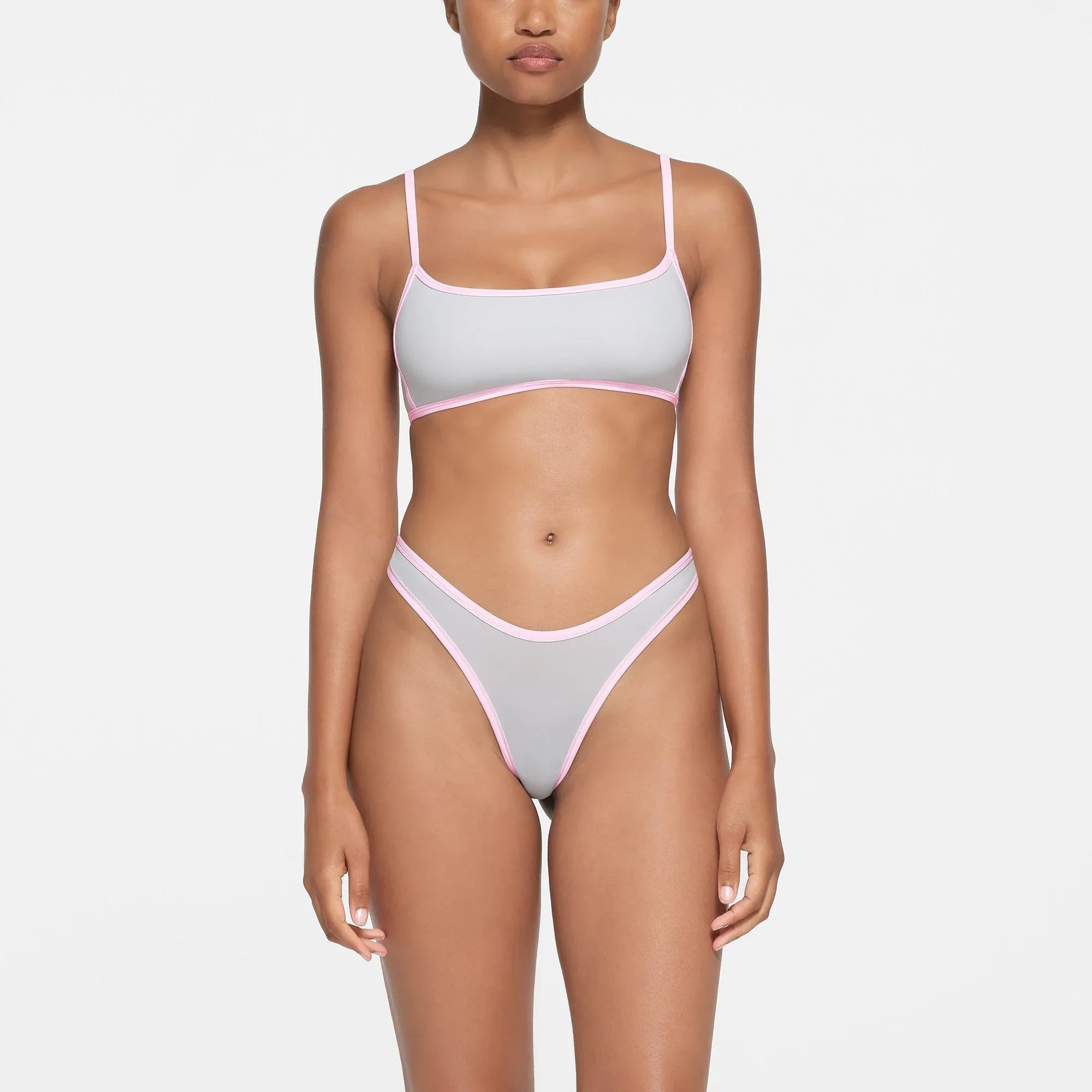 SKIMS FITS EVERYBODY CONTRAST TRIM SCOOP BRALETTE | PLATINUM - SÜTYEN - My Suti