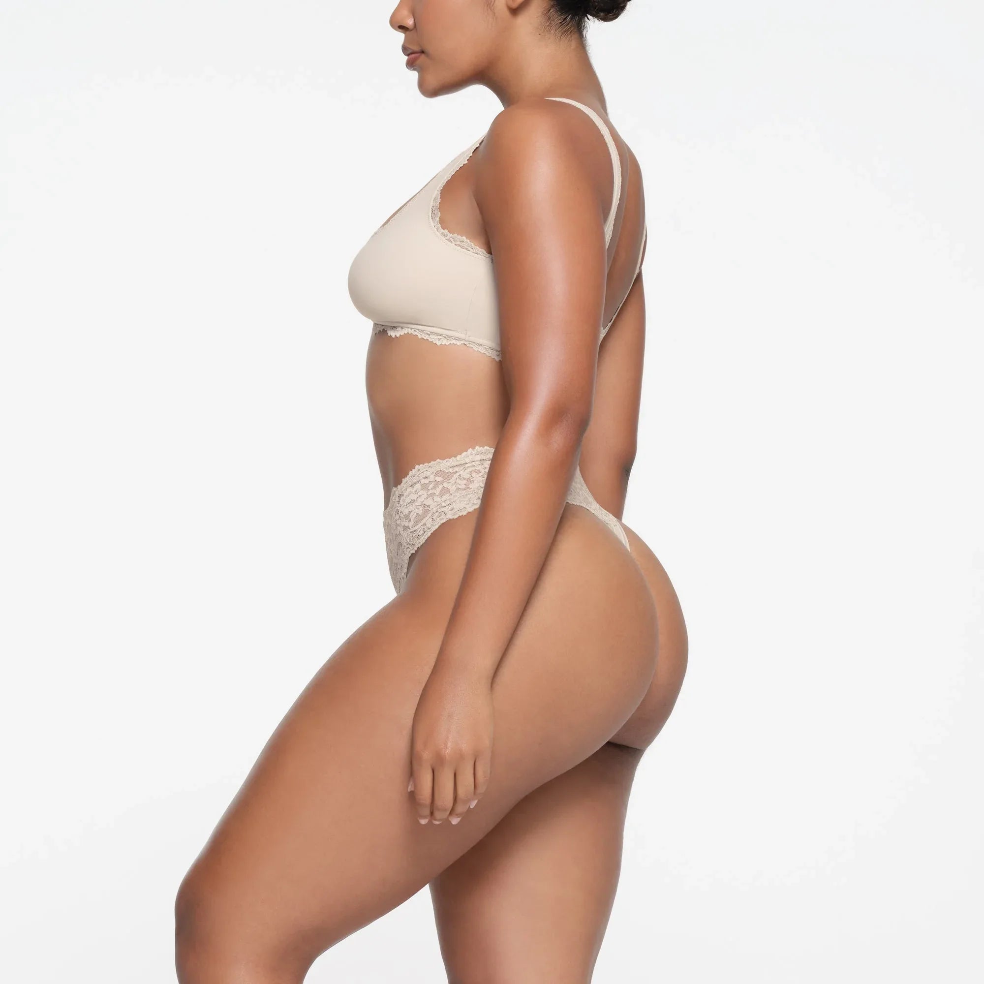 SKIMS FITS EVERYBODY LACE SQUARE NECK BRALETTE | STONE - SÜTYEN - My Suti