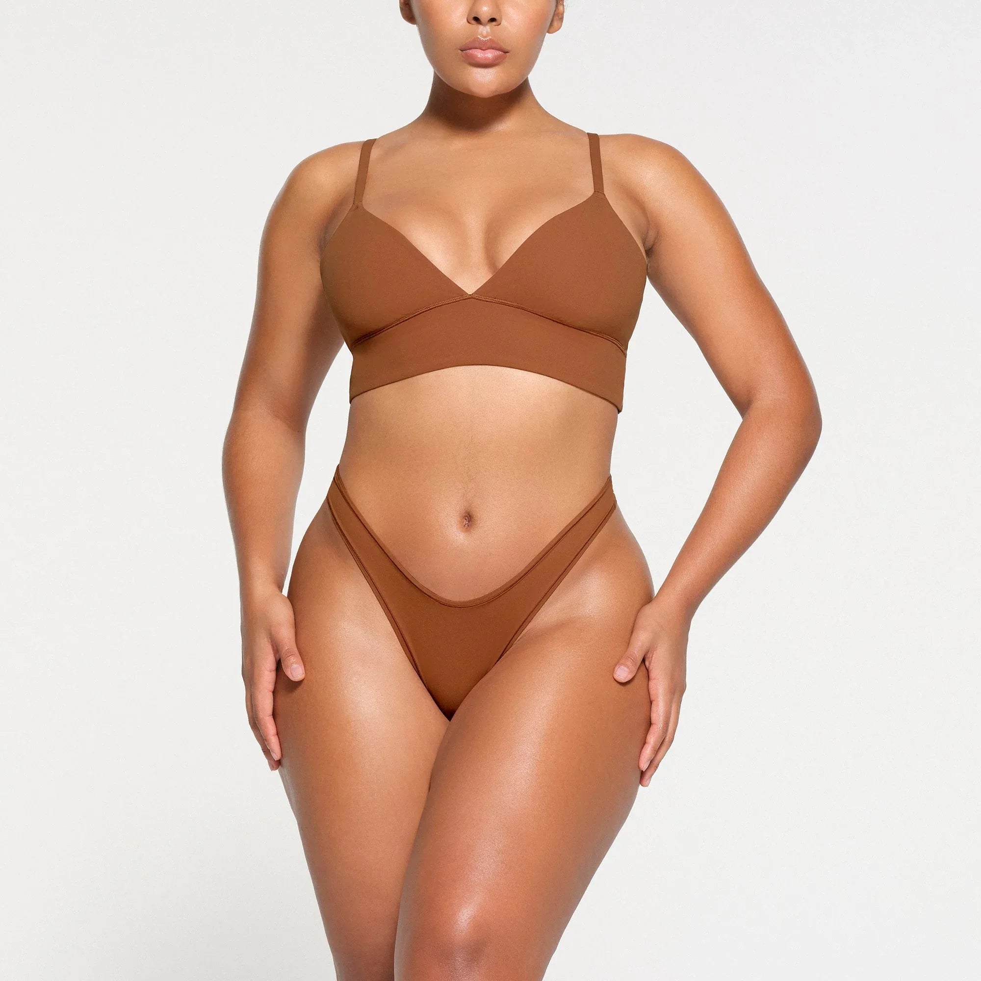 SKIMS FITS EVERYBODY TRIANGLE LONGLINE BRALETTE | BRONZE - SÜTYEN - My Suti