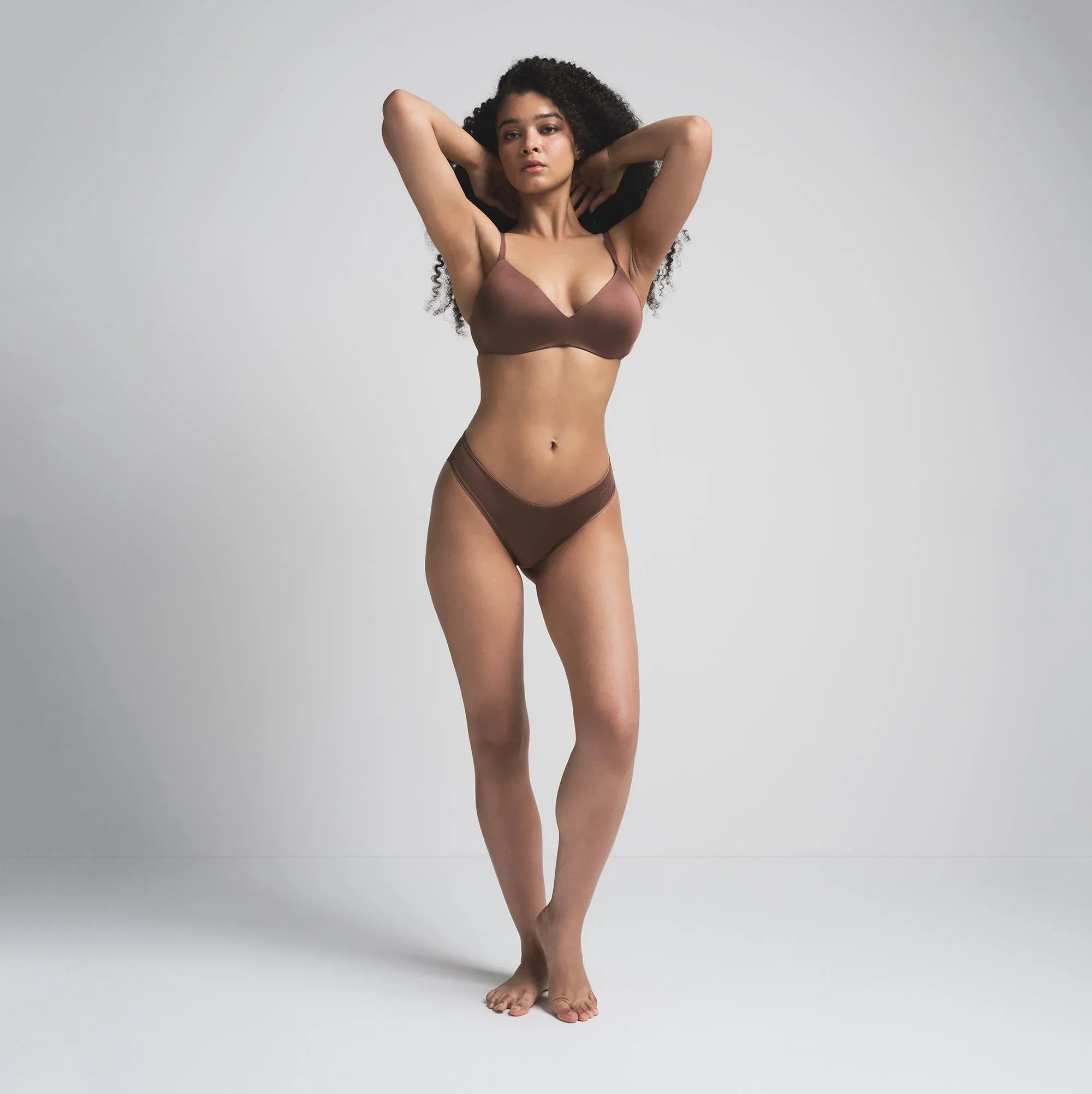 SKIMS WIRELESS FORM PUSH-UP PLUNGE BRA | GARNET - SÜTYEN - My Suti