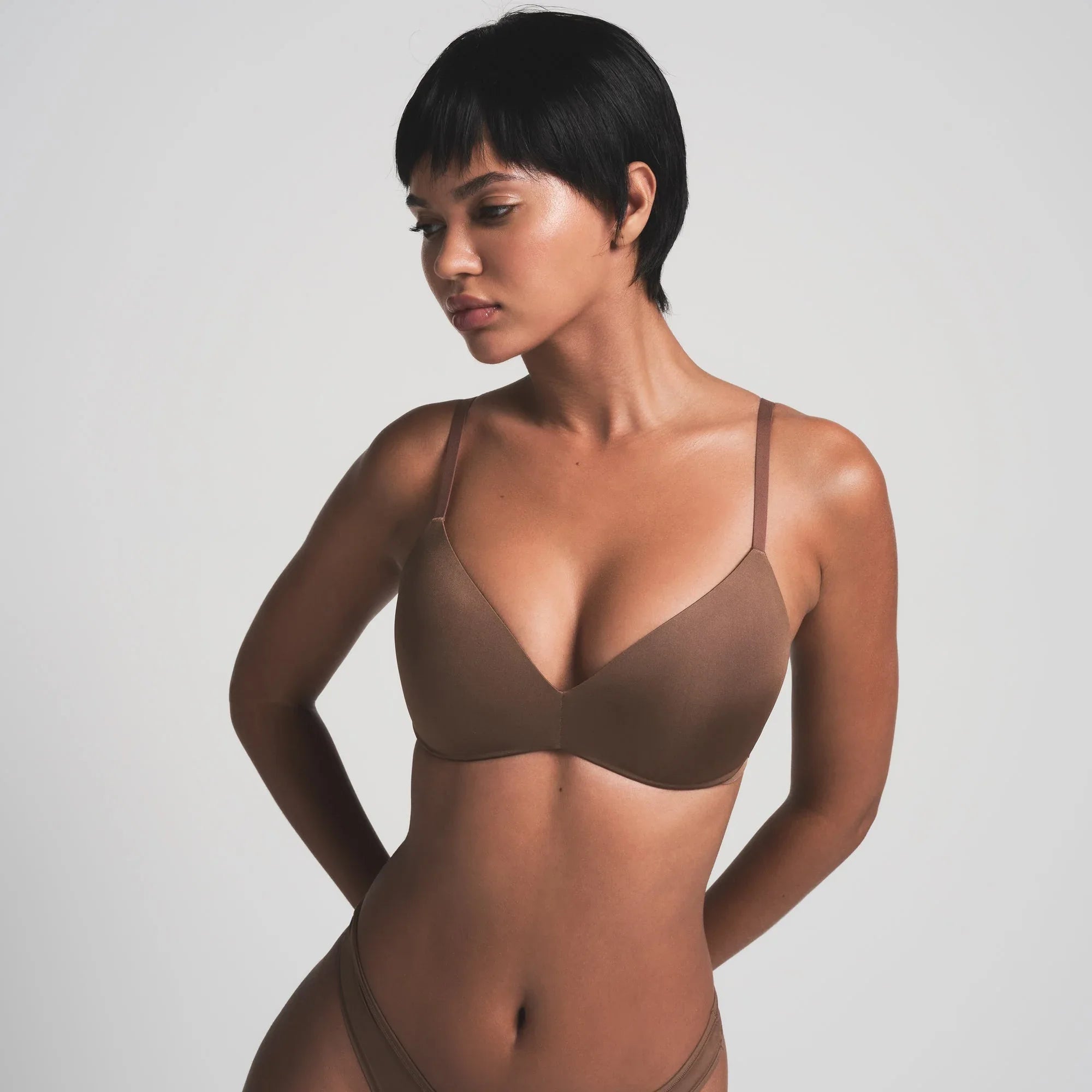 SKIMS WIRELESS FORM PUSH-UP PLUNGE BRA | JASPER - SÜTYEN - My Suti