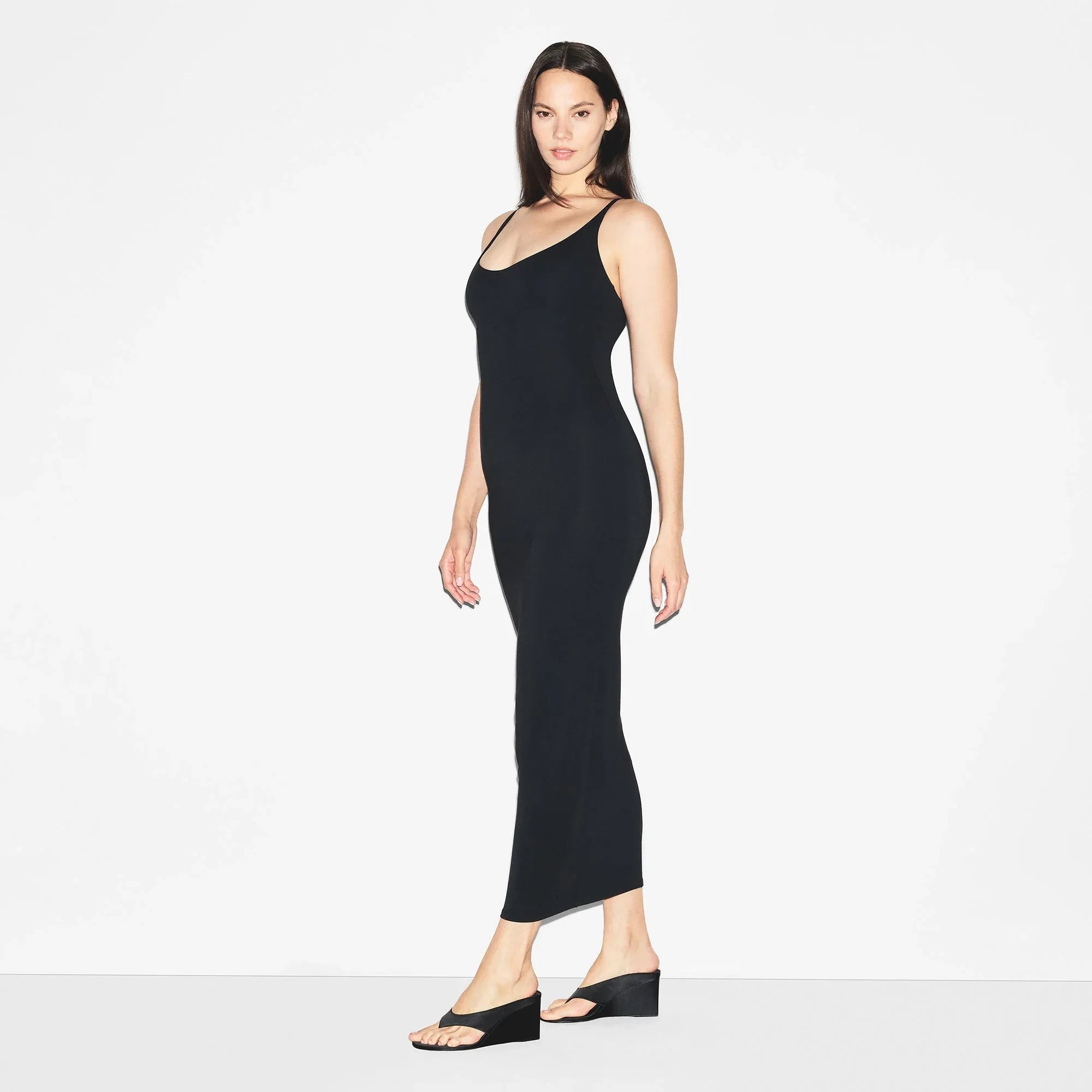 SKIMS SMOOTH LAYERS SCOOP NECK LONG DRESS | OBSIDIAN - ELBİSE - My Suti