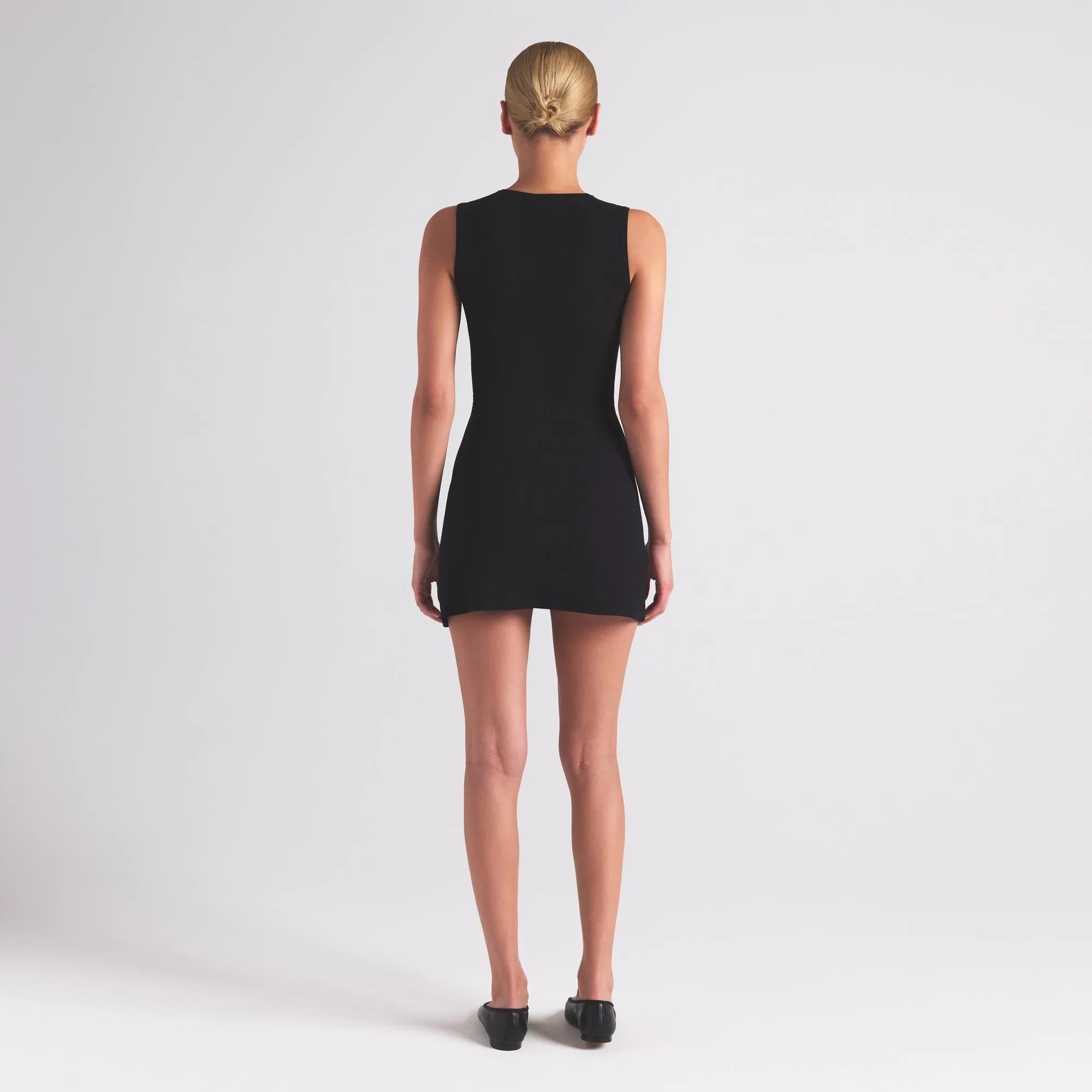 SKIMS SOFT LOUNGE V NECK TANK MINI DRESS | ONYX - ELBİSE - My Suti