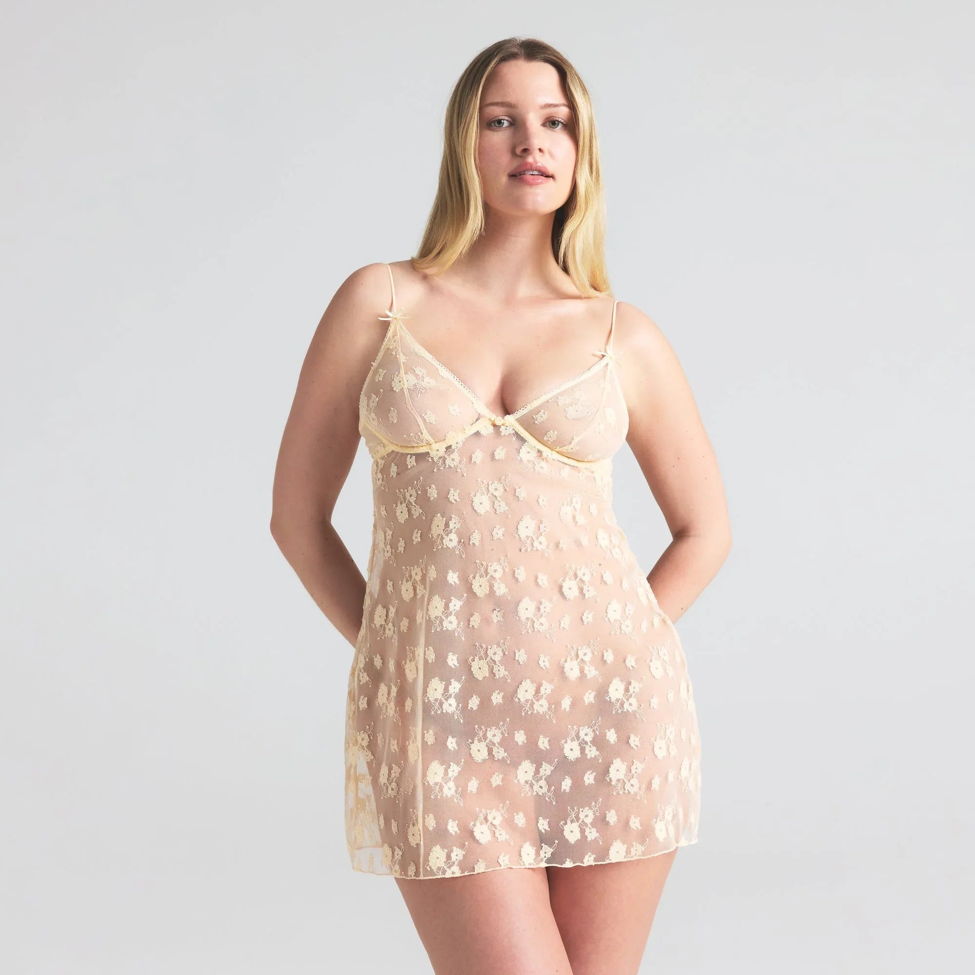 SKIMS SPRING INTIMATES UNDERWIRE SLIP DRESS | BUTTER TWO TONE - ELBİSE - My Suti