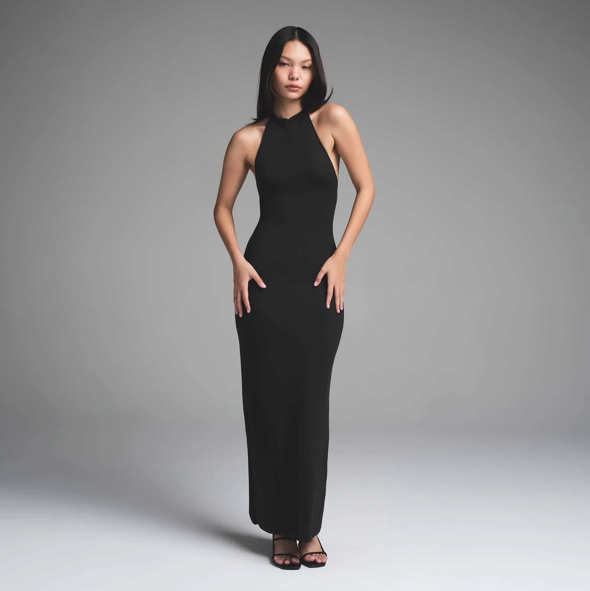 SKIMS CLOUD HALTER LONG DRESS | ONYX - ELBİSE - My Suti