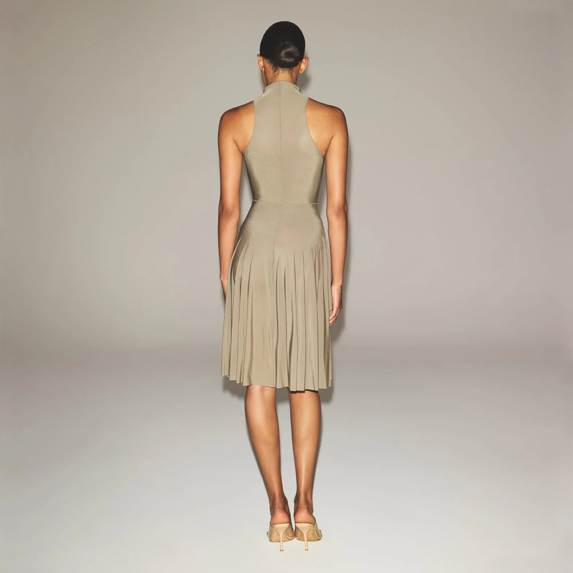 SKIMS MILKY SHEER HIGH NECK MIDI DRESS | TRUFFLE - ELBİSE - My Suti