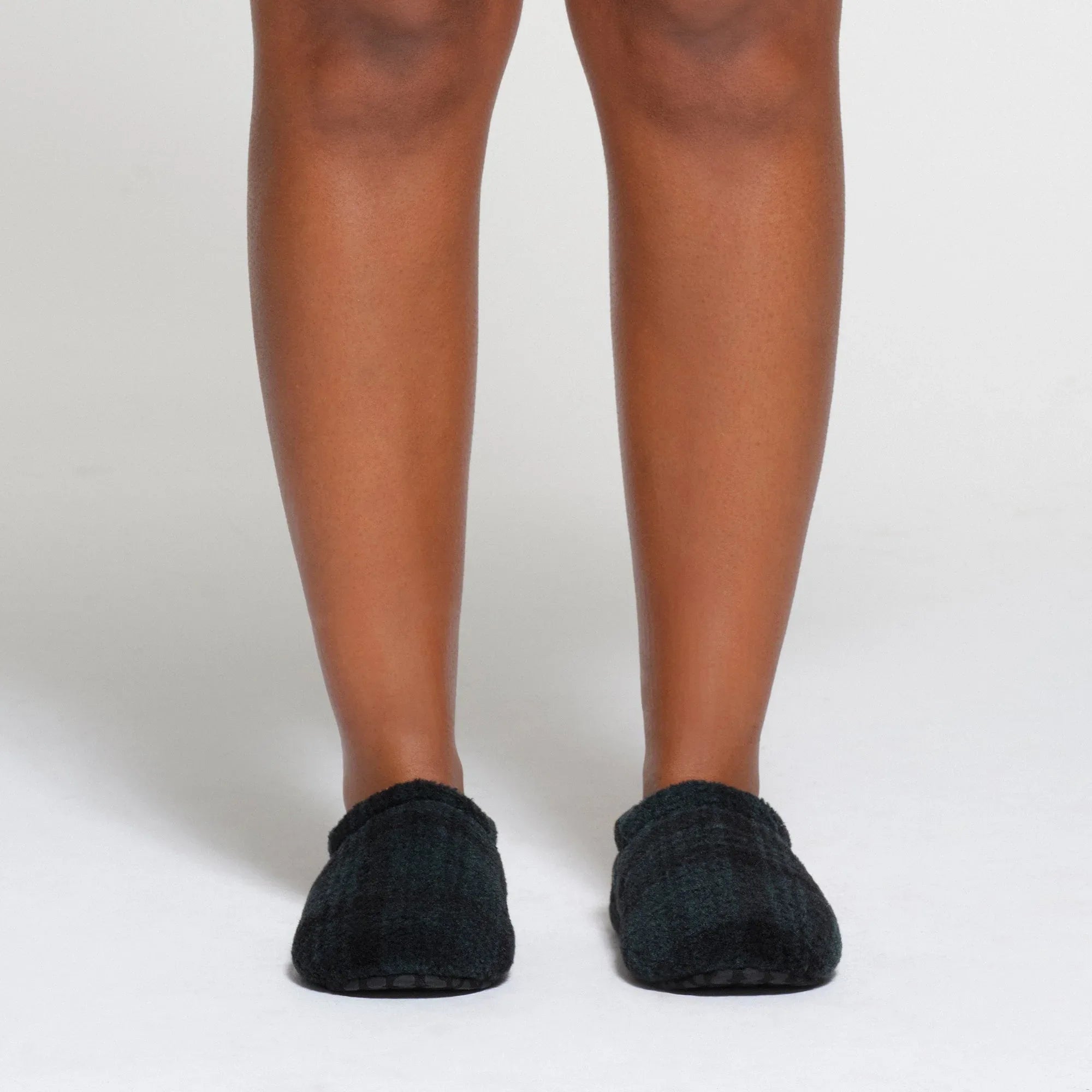 SKIMS FLEECE SLEEP UNISEX SLIPPER | CYPRESS PLAID - TERLİK - My Suti