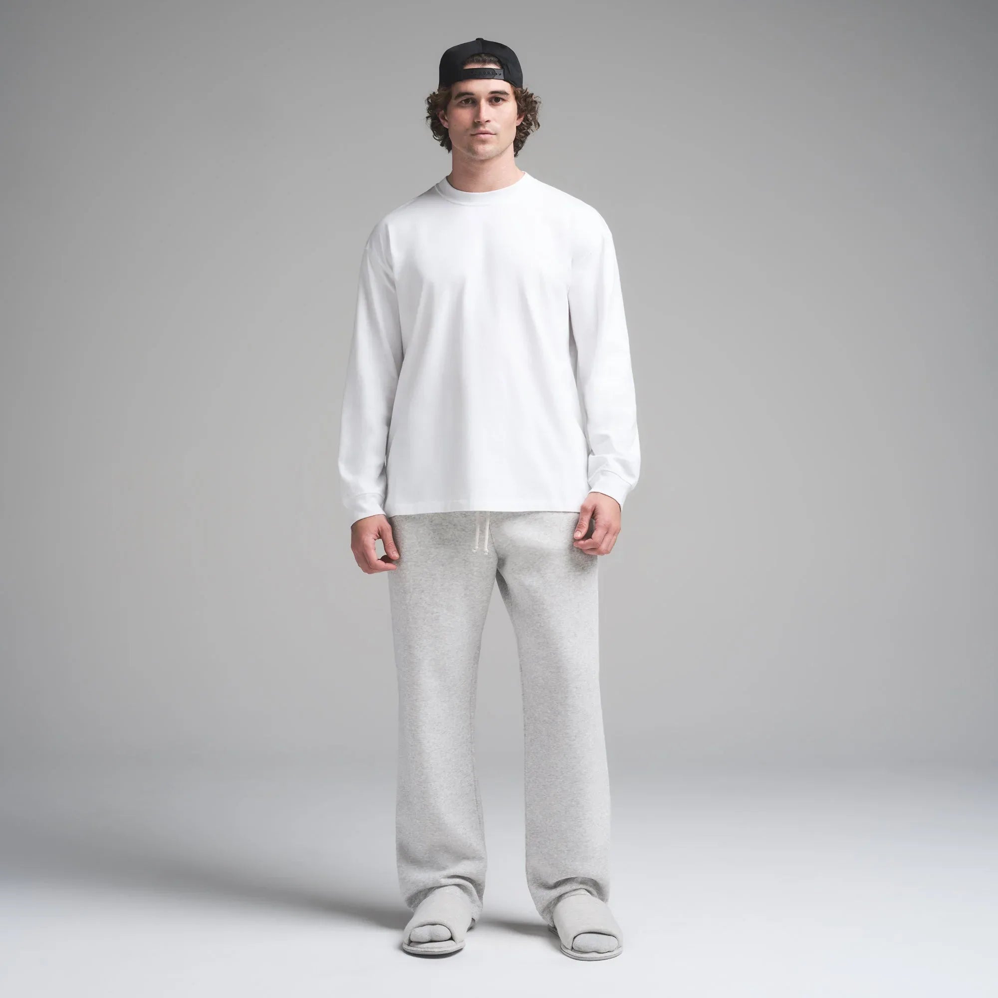 SKIMS HEAVYWEIGHT COTTON MENS RELAXED LONG SLEEVE T-SHIRT | CHALK - TİŞÖRT - My Suti