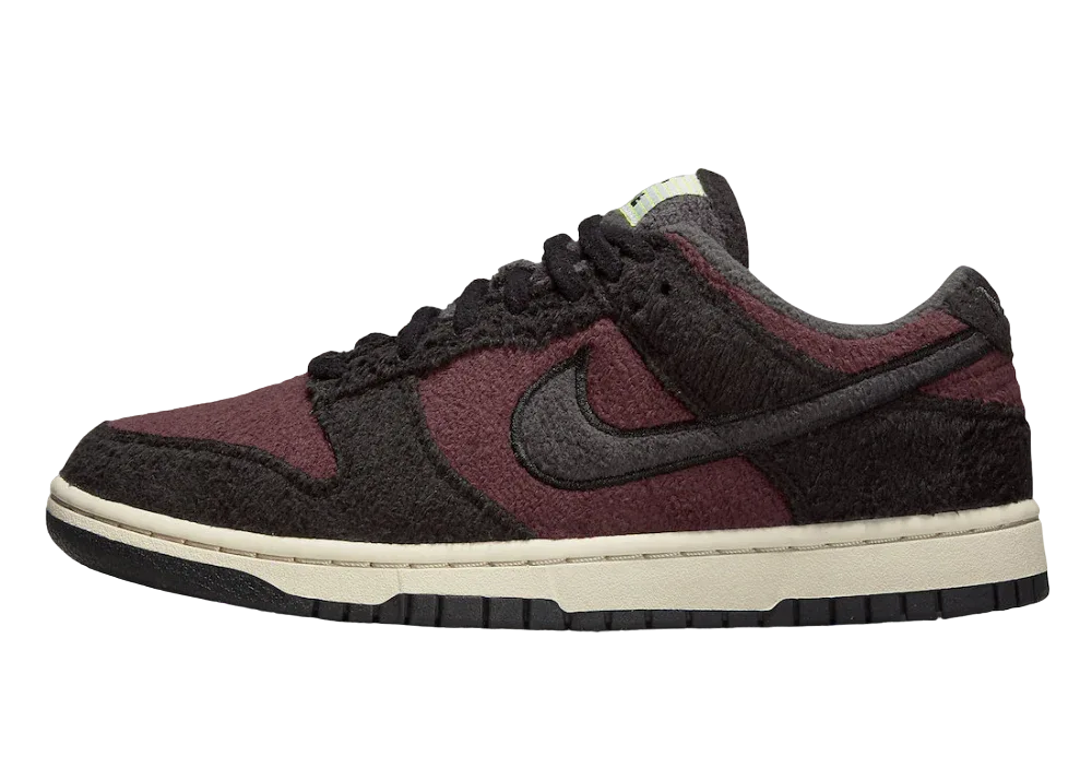 Nike Dunk Low SE Fleece Pack Burgundy Crush (W) - My Suti