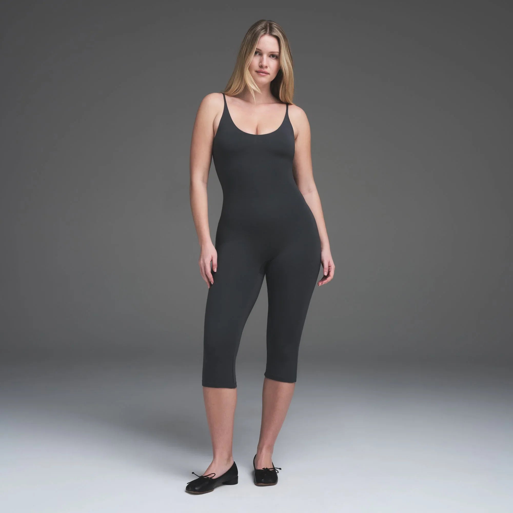 SKIMS SMOOTH LAYERS CAPRI CATSUIT | GRAPHITE - KAT KOMBİNLİK - My Suti