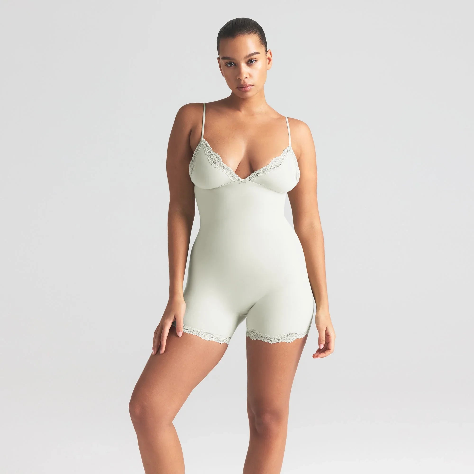 SKIMS FITS EVERYBODY LACE TRIANGLE ONESIE | SPEARMINT - ONESIE - My Suti