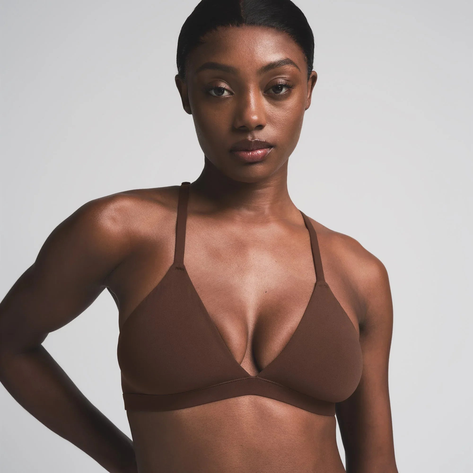 SKIMS FITS EVERYBODY RACERBACK TRIANGLE BRALETTE | COCOA - SÜTYEN - My Suti